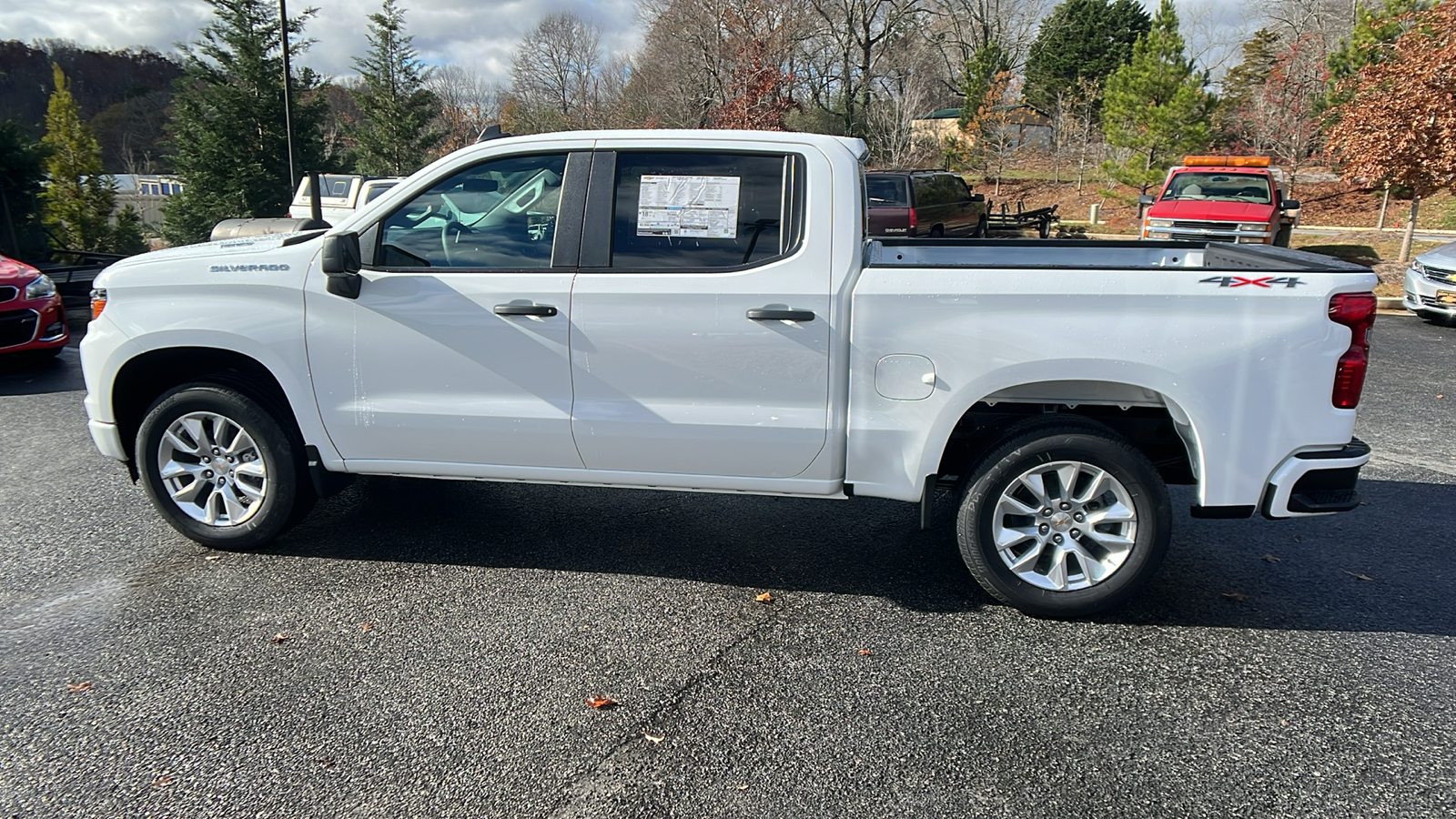 2025 Chevrolet Silverado 1500 Custom 8