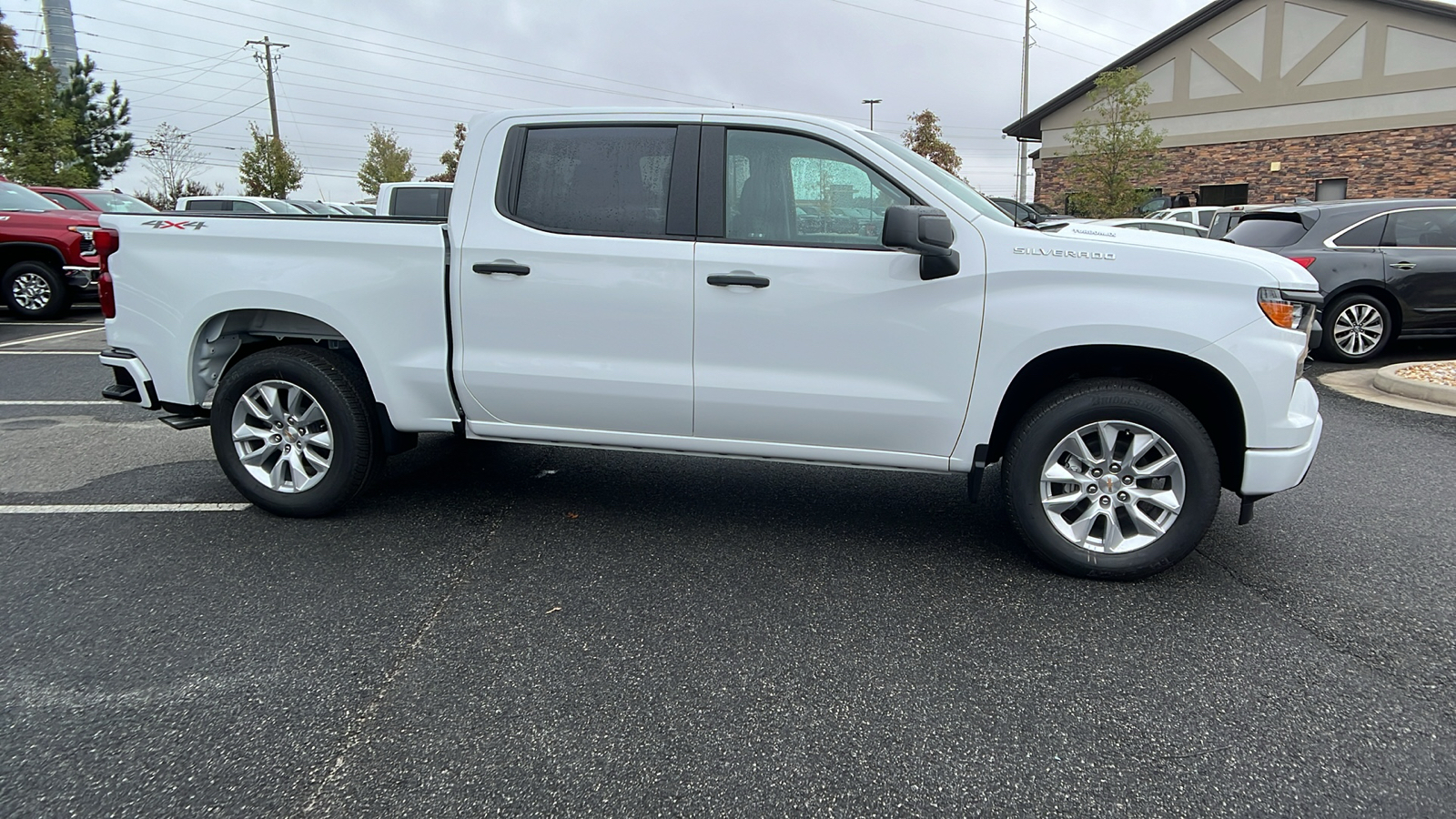 2025 Chevrolet Silverado 1500 Custom 4