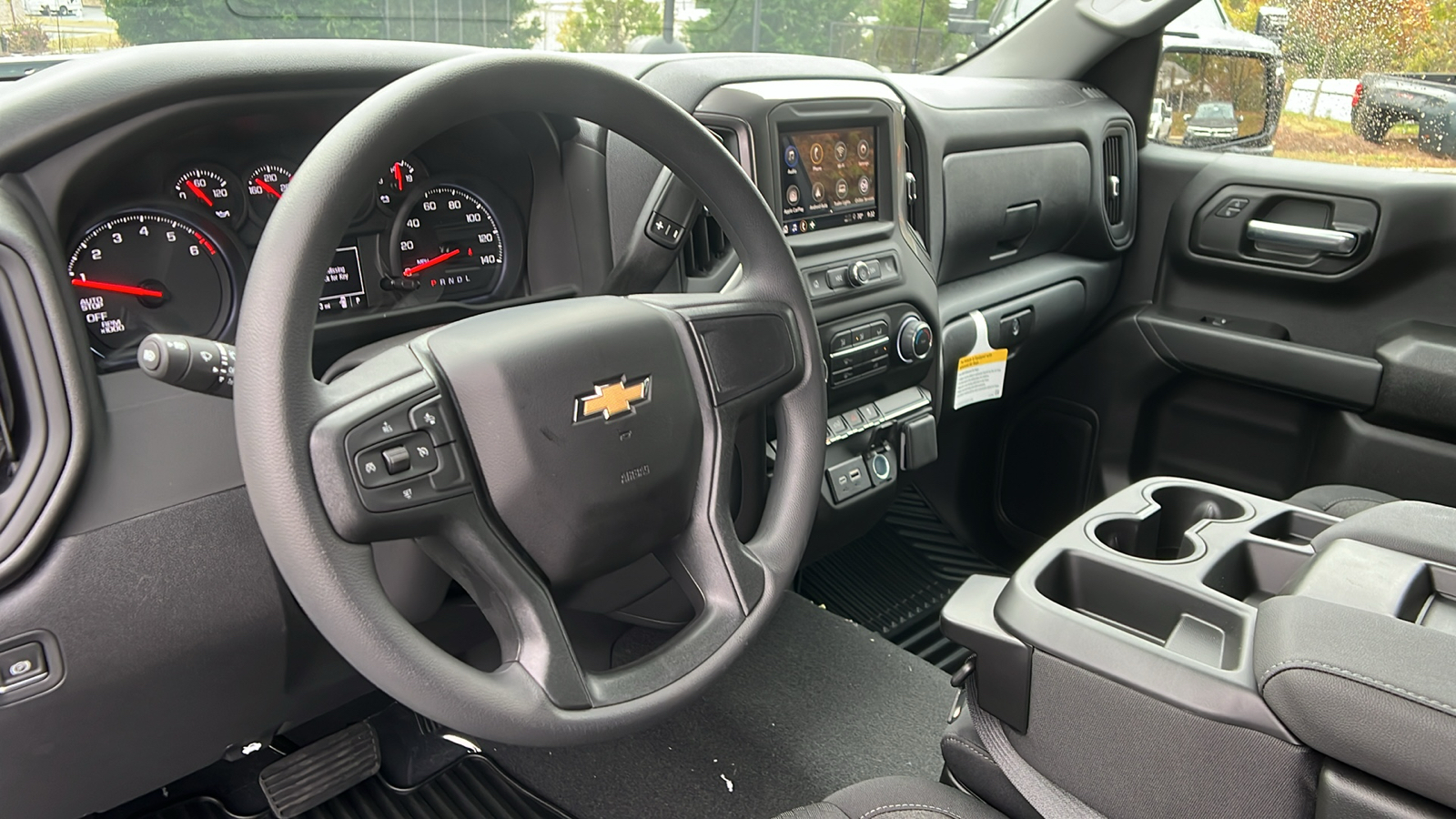 2025 Chevrolet Silverado 1500 Custom 15