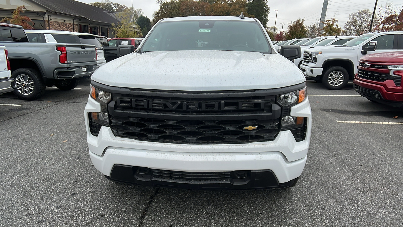 2025 Chevrolet Silverado 1500 Custom 3