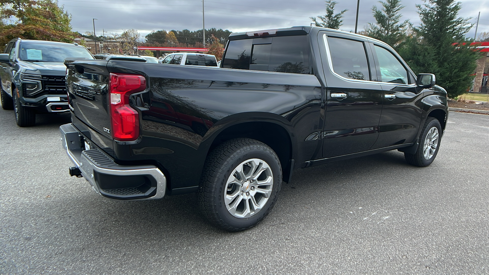 2025 Chevrolet Silverado 1500 LTZ 6