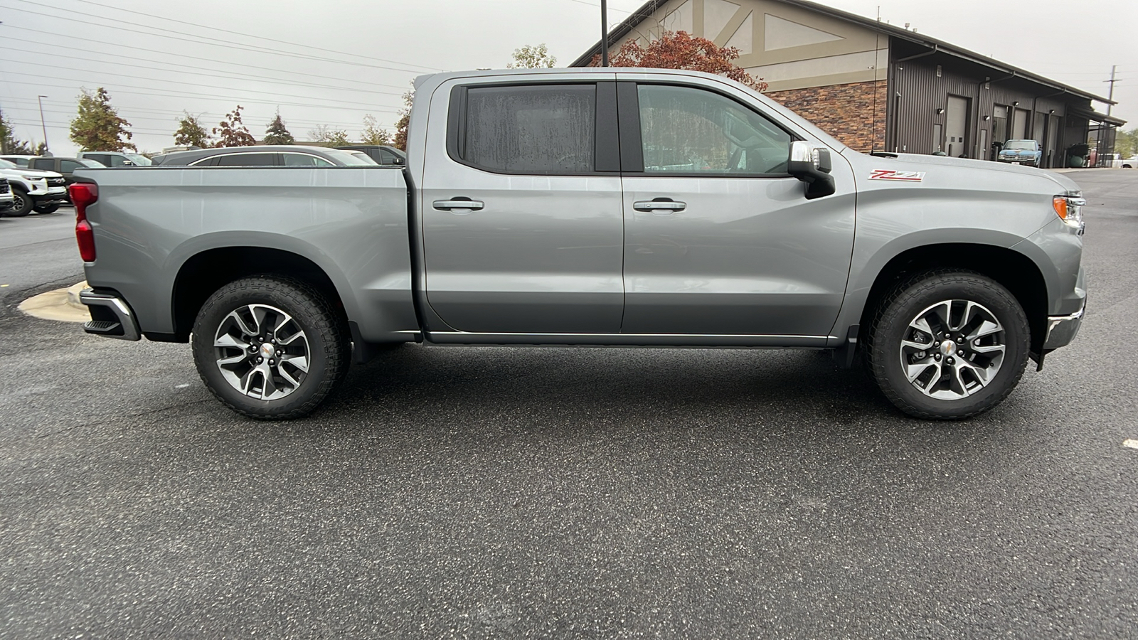 2025 Chevrolet Silverado 1500 LT 5