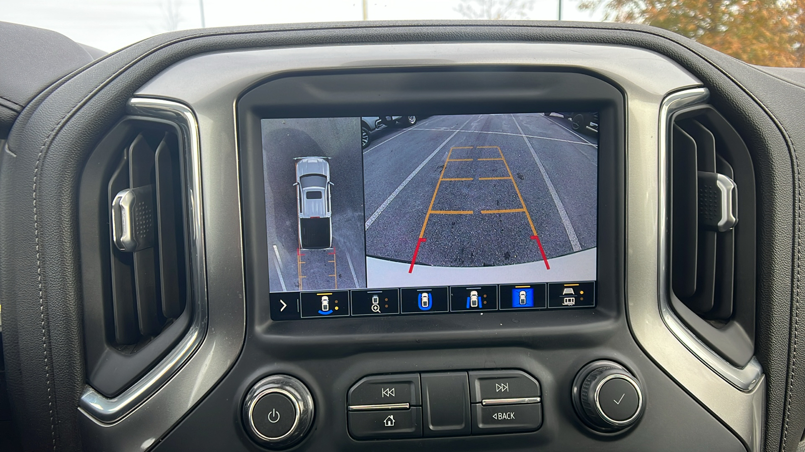 2021 Chevrolet Silverado 1500 LTZ 29