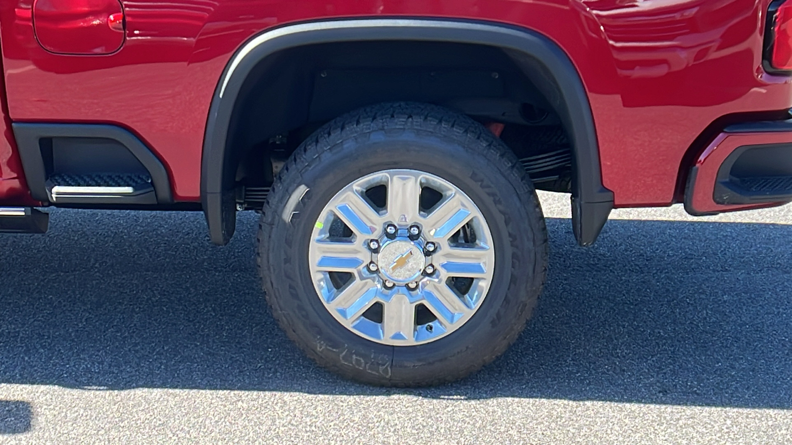 2025 Chevrolet Silverado 2500HD High Country 9