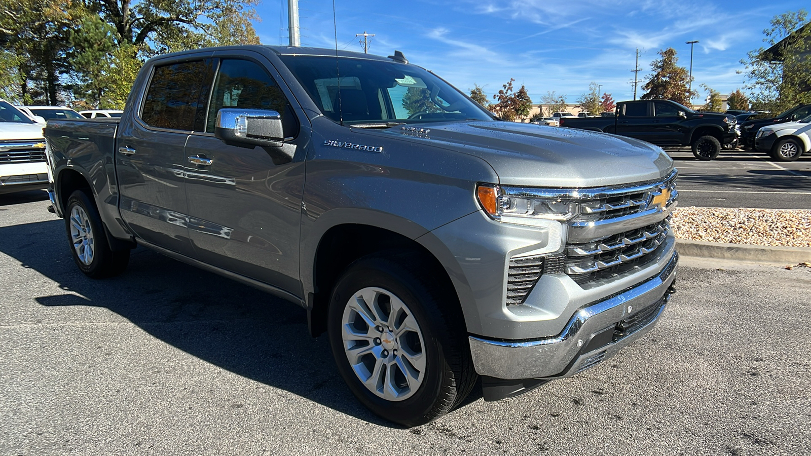 2025 Chevrolet Silverado 1500 LTZ 4