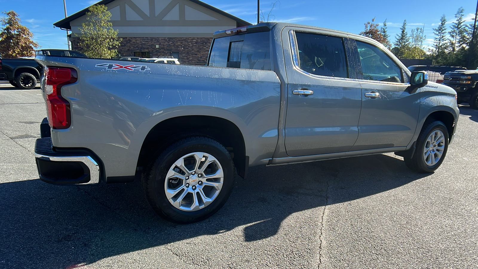 2025 Chevrolet Silverado 1500 LTZ 6