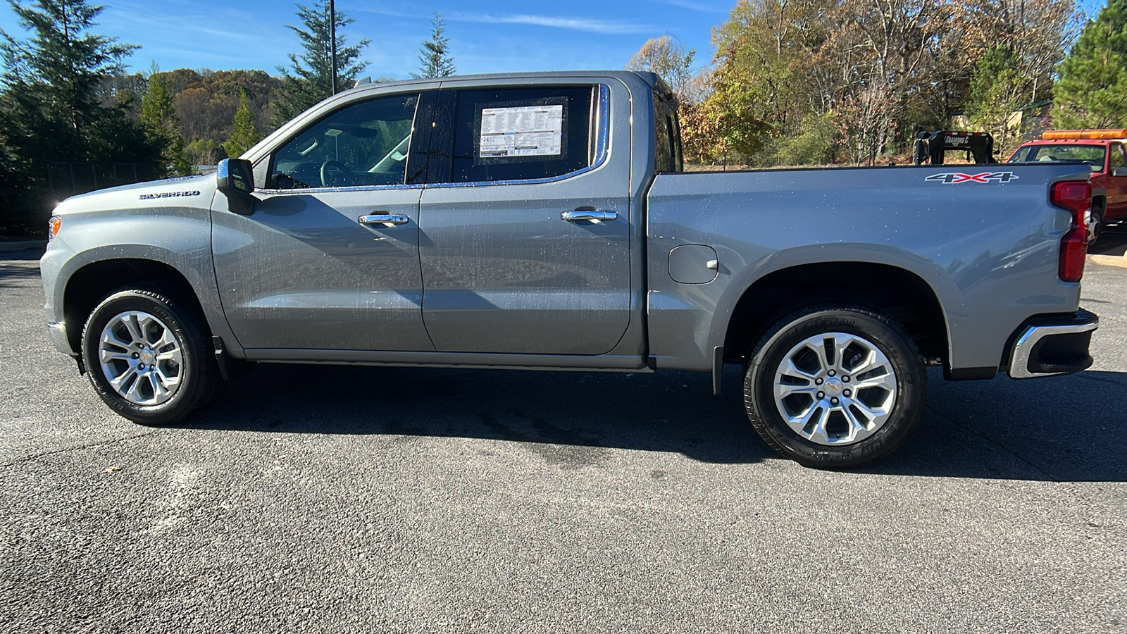 2025 Chevrolet Silverado 1500 LTZ 9