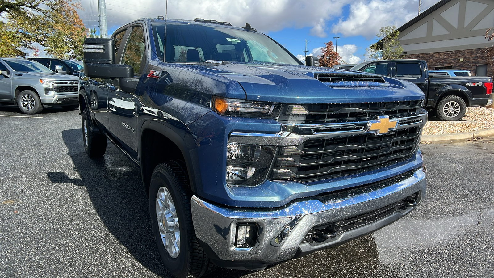 2025 Chevrolet Silverado 2500HD LT 3