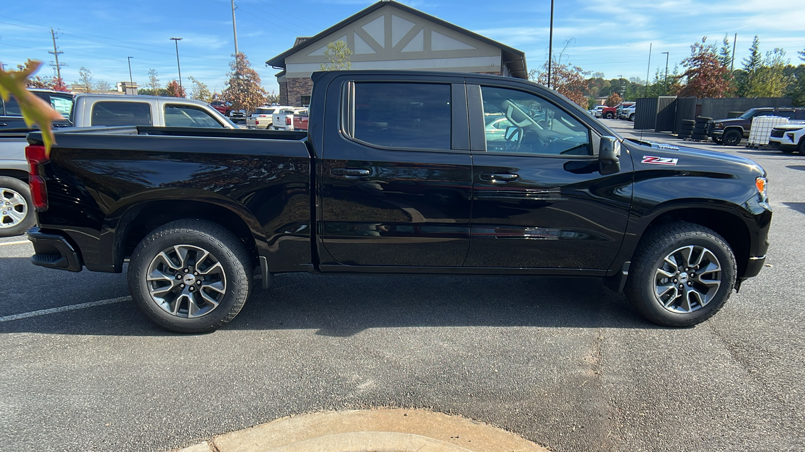 2025 Chevrolet Silverado 1500 RST 4