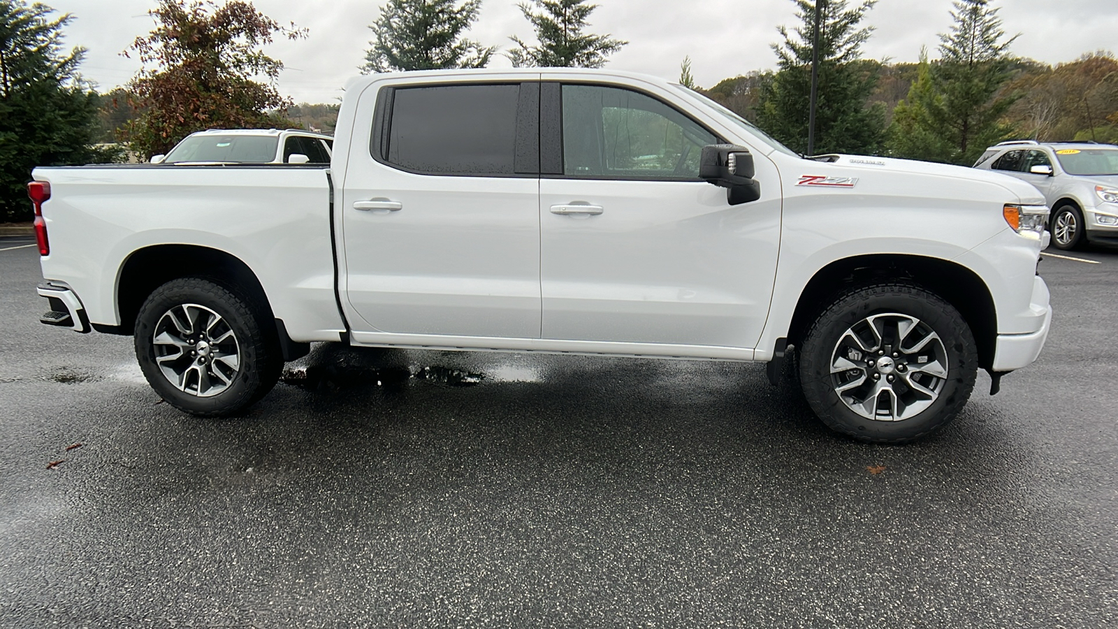 2025 Chevrolet Silverado 1500 RST 4