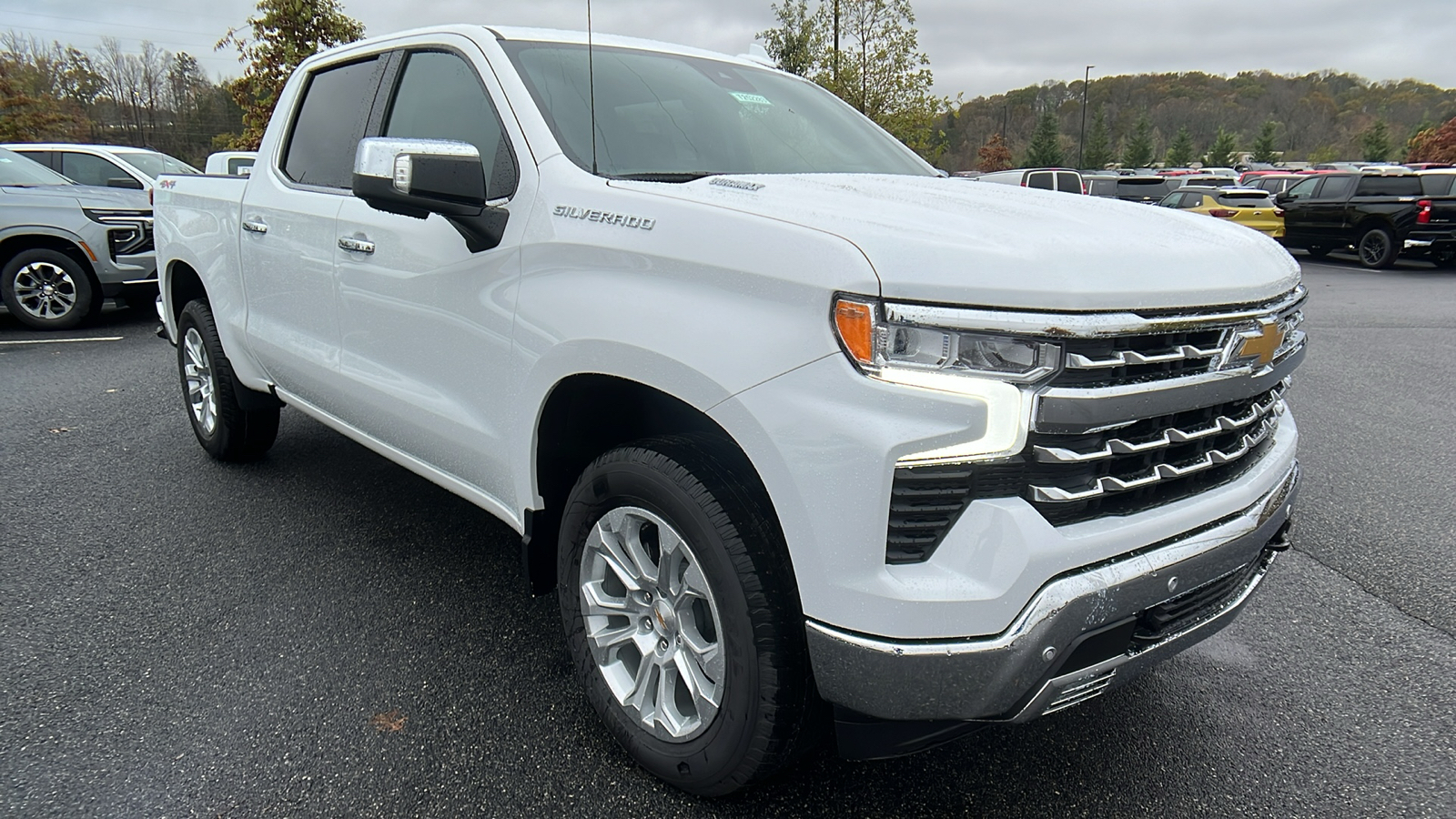 2025 Chevrolet Silverado 1500 LTZ 3