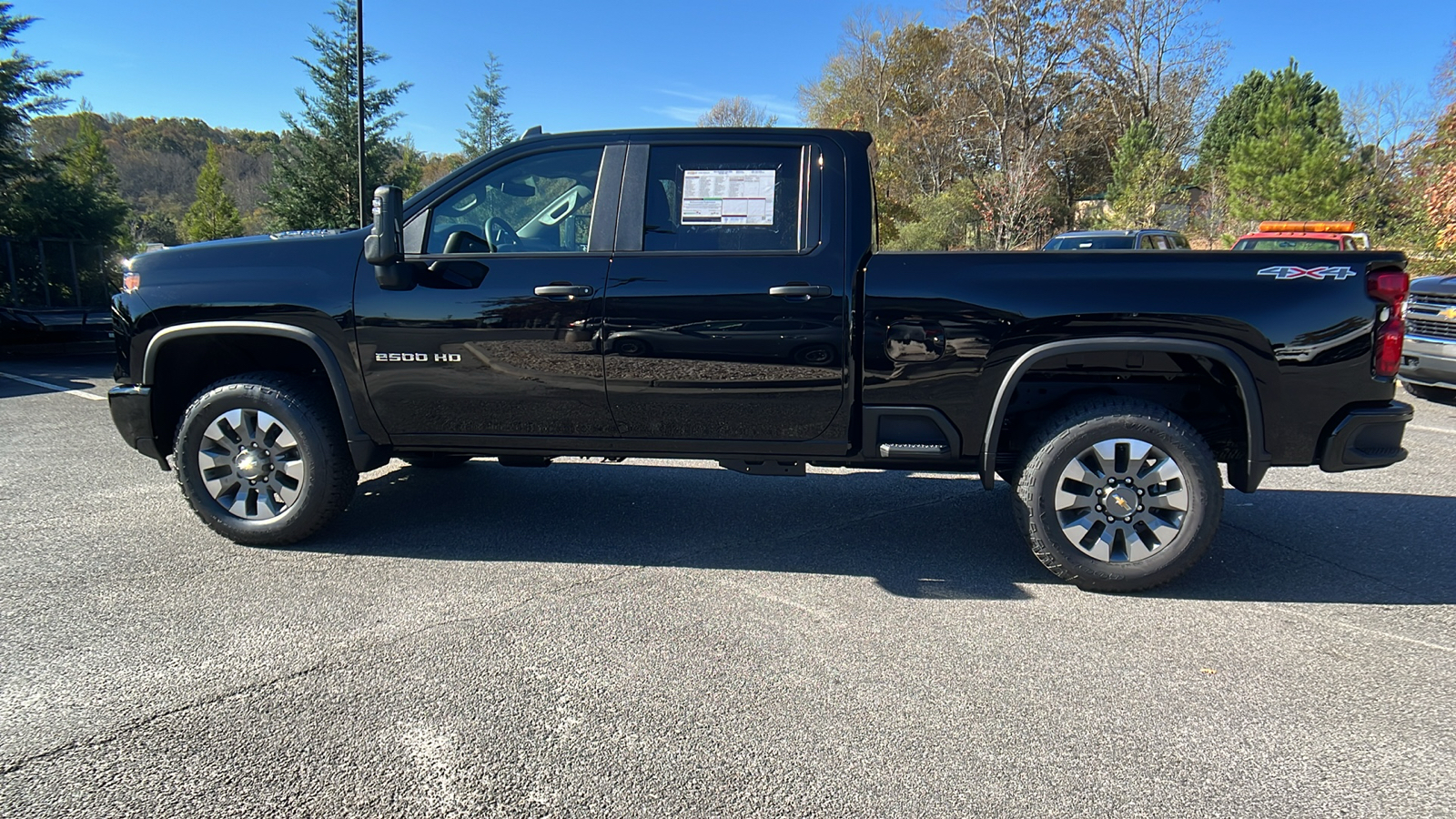 2025 Chevrolet Silverado 2500HD Custom 8