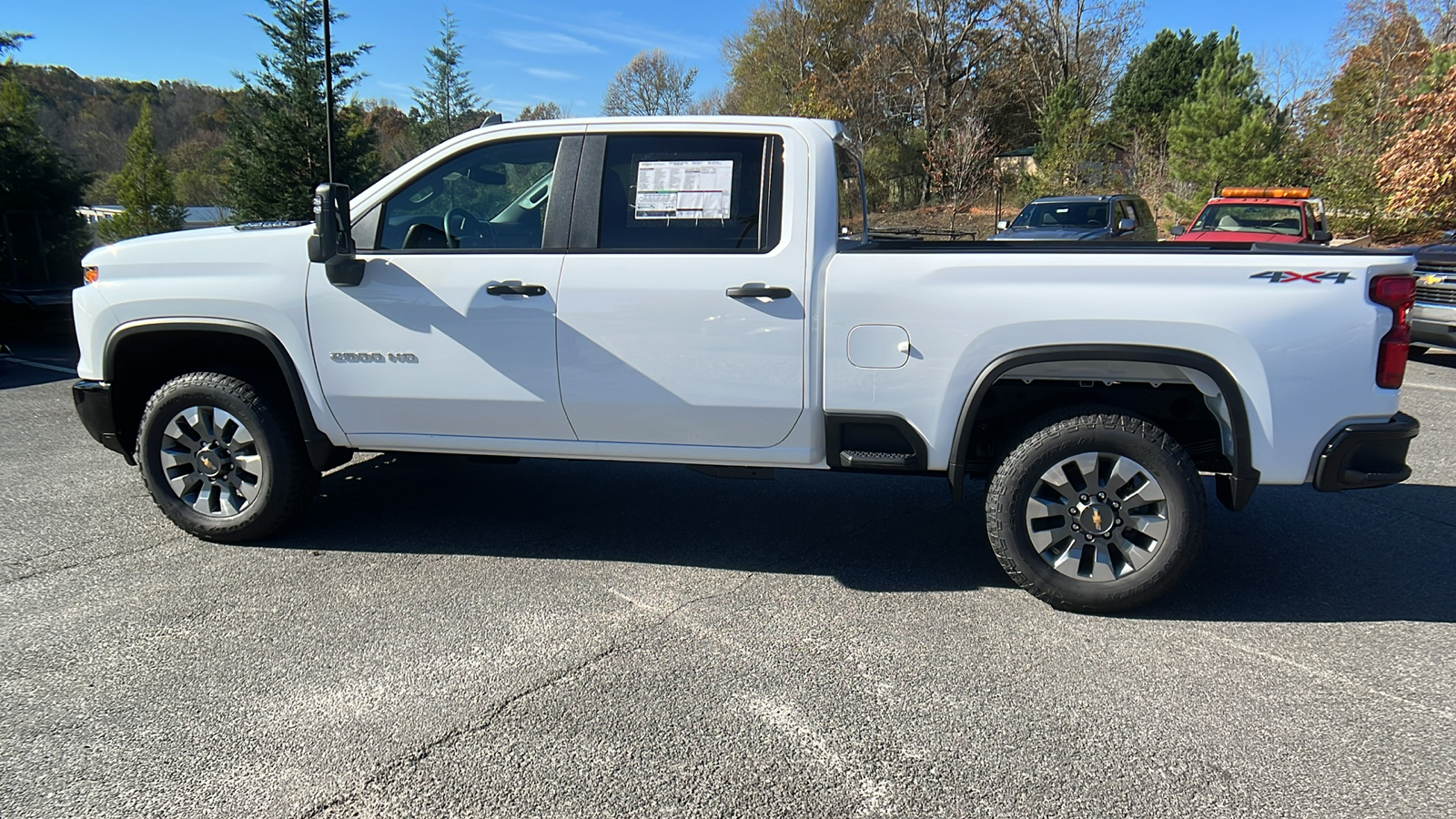 2025 Chevrolet Silverado 2500HD Custom 8