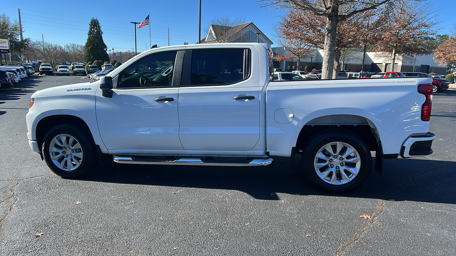 2024 Chevrolet Silverado 1500 Custom 9