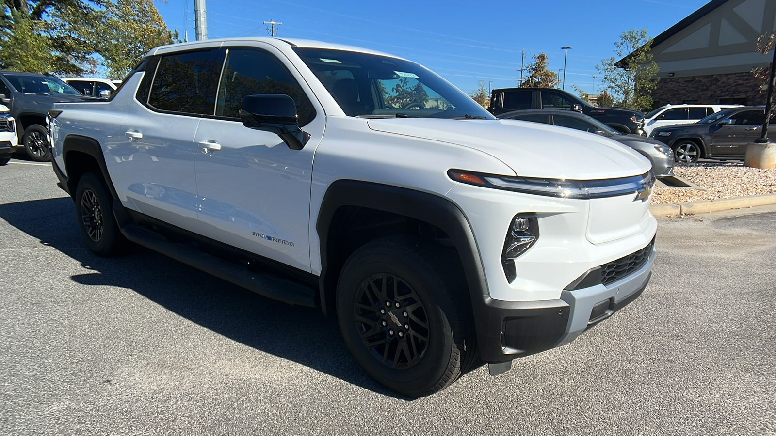 2025 Chevrolet Silverado EV LT 3