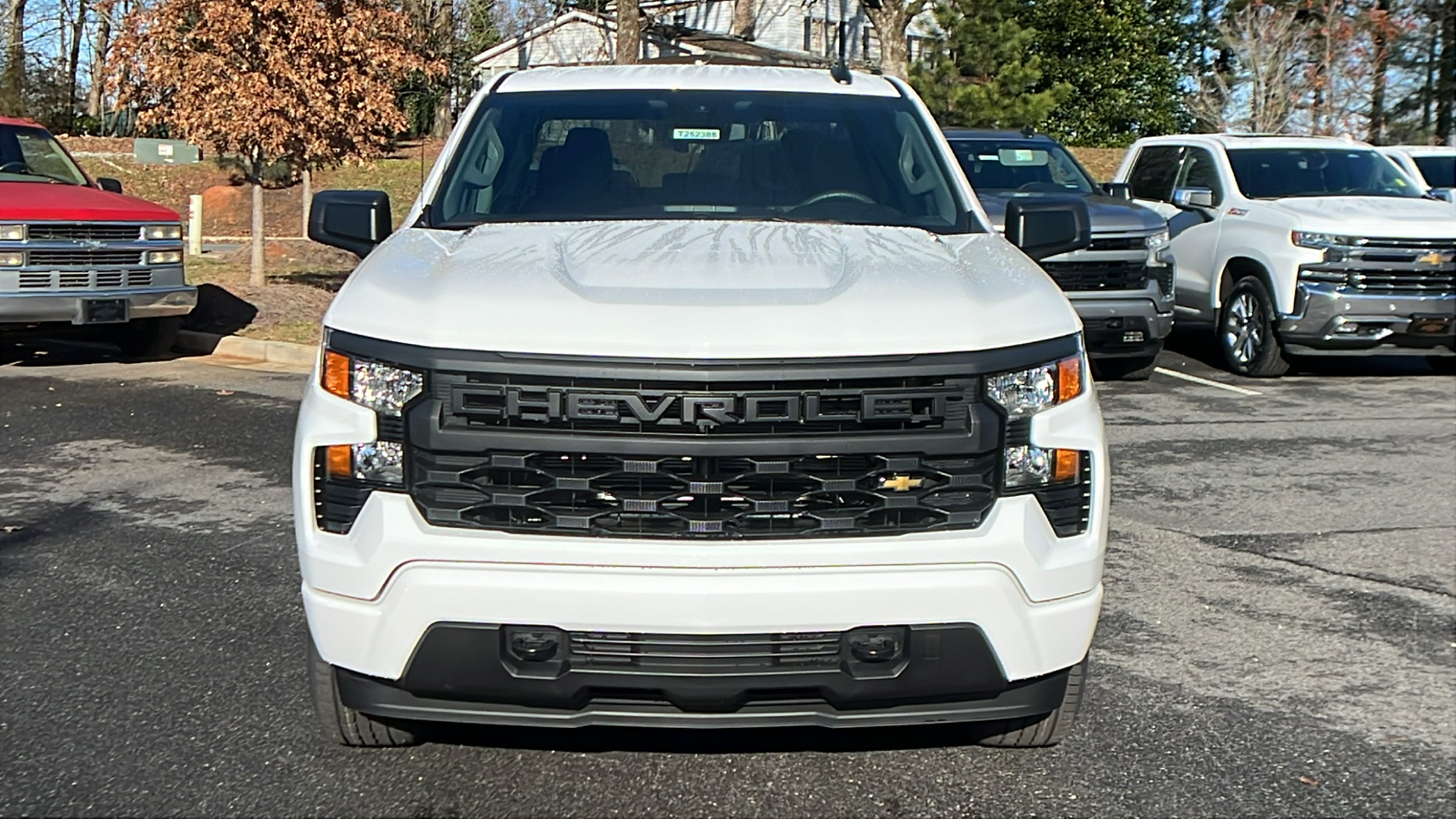 2025 Chevrolet Silverado 1500 Custom 2