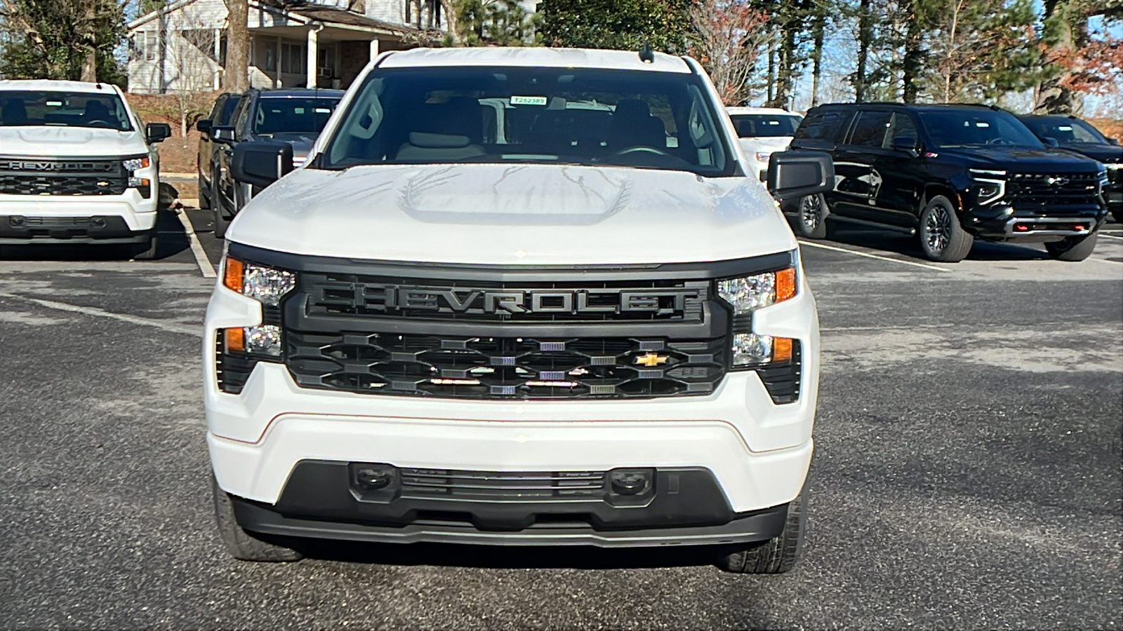 2025 Chevrolet Silverado 1500 Custom 2