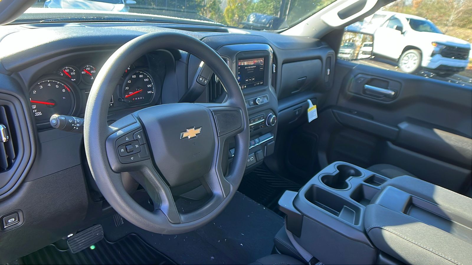 2025 Chevrolet Silverado 1500 Custom 22