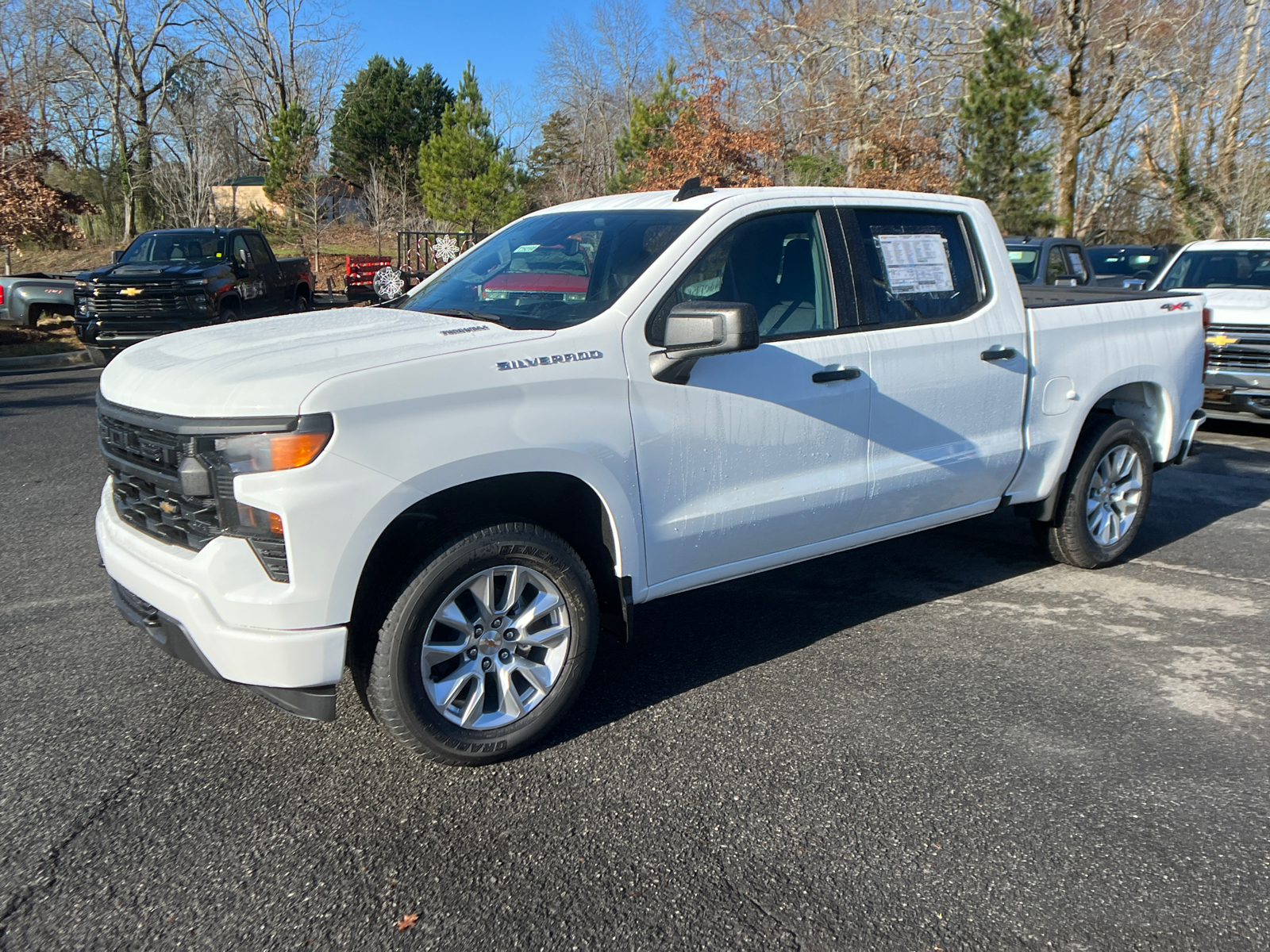 2025 Chevrolet Silverado 1500 Custom 1