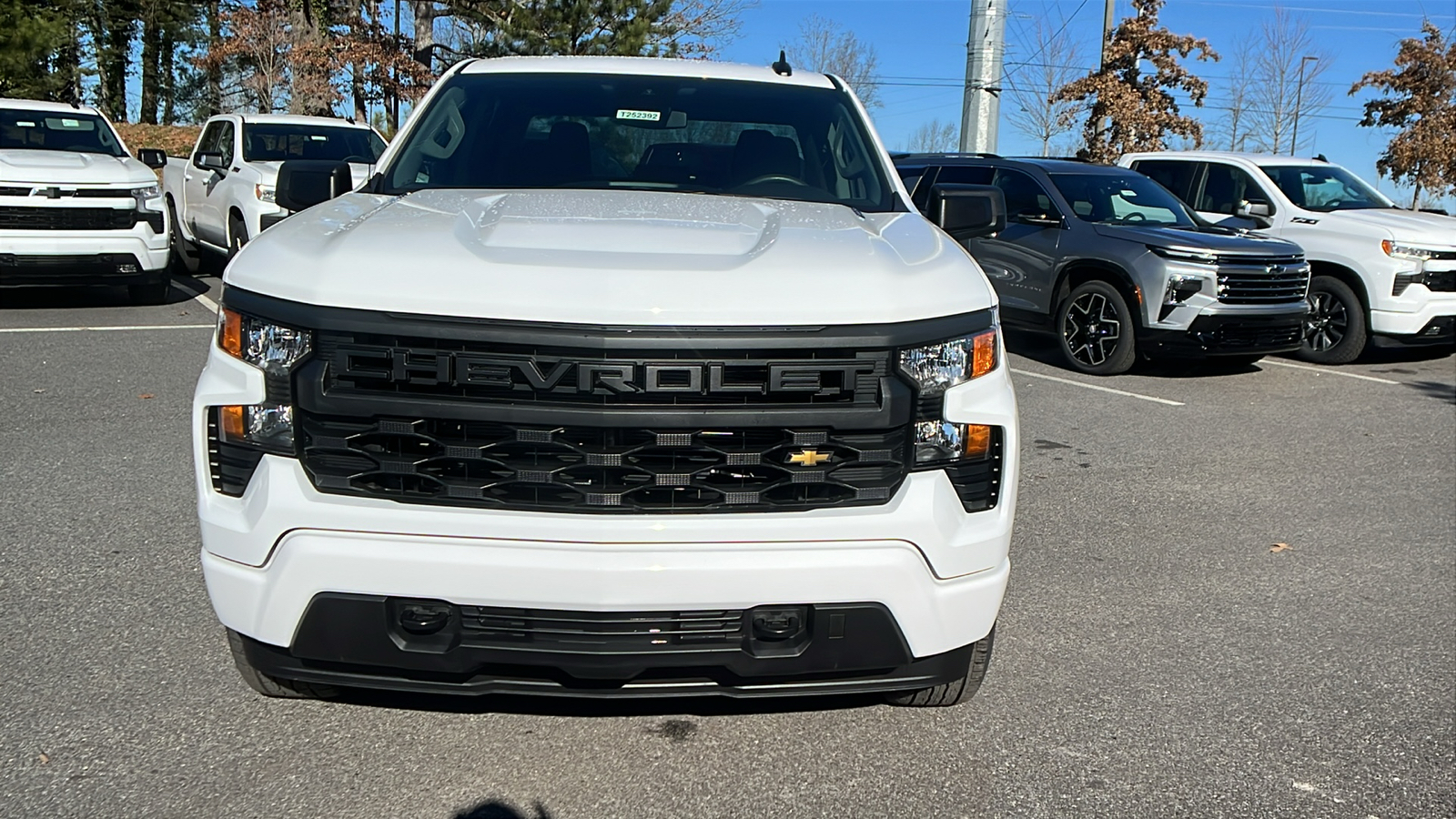 2025 Chevrolet Silverado 1500 Custom 2