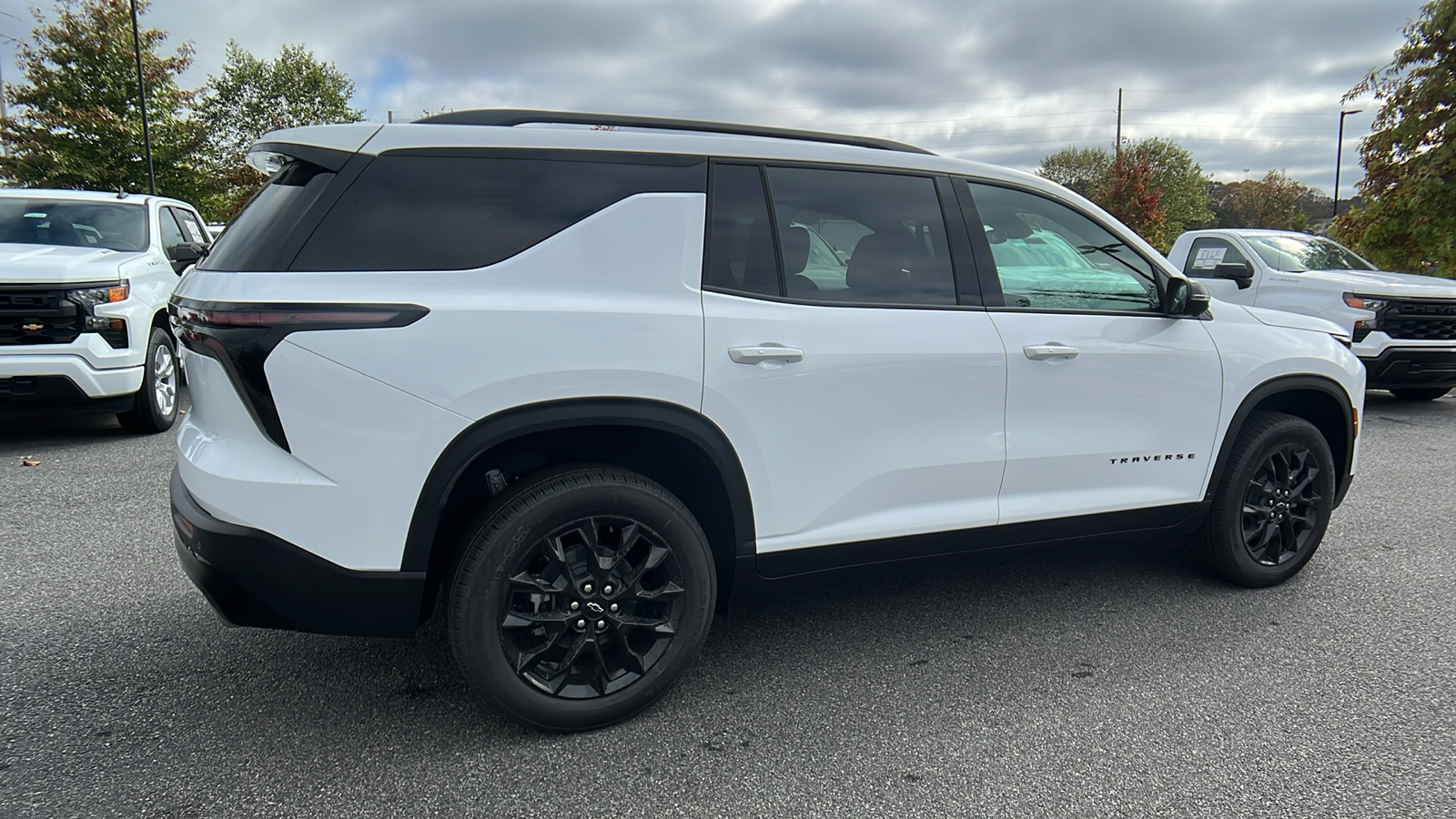 2025 Chevrolet Traverse FWD LT 6