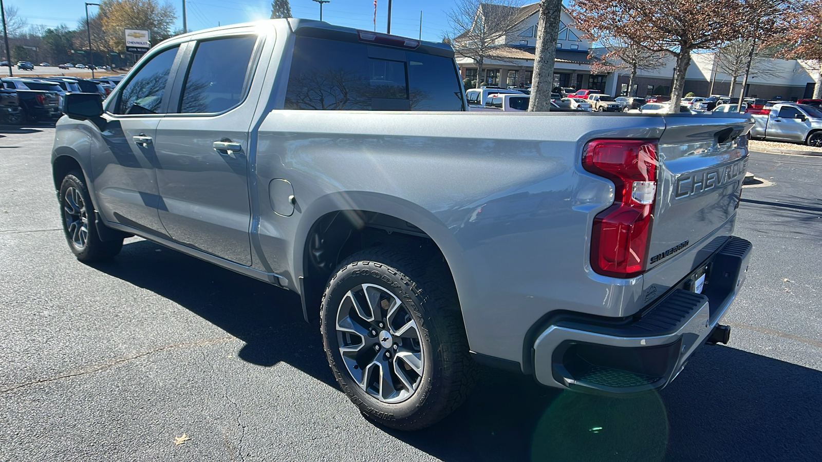 2024 Chevrolet Silverado 1500 RST 8