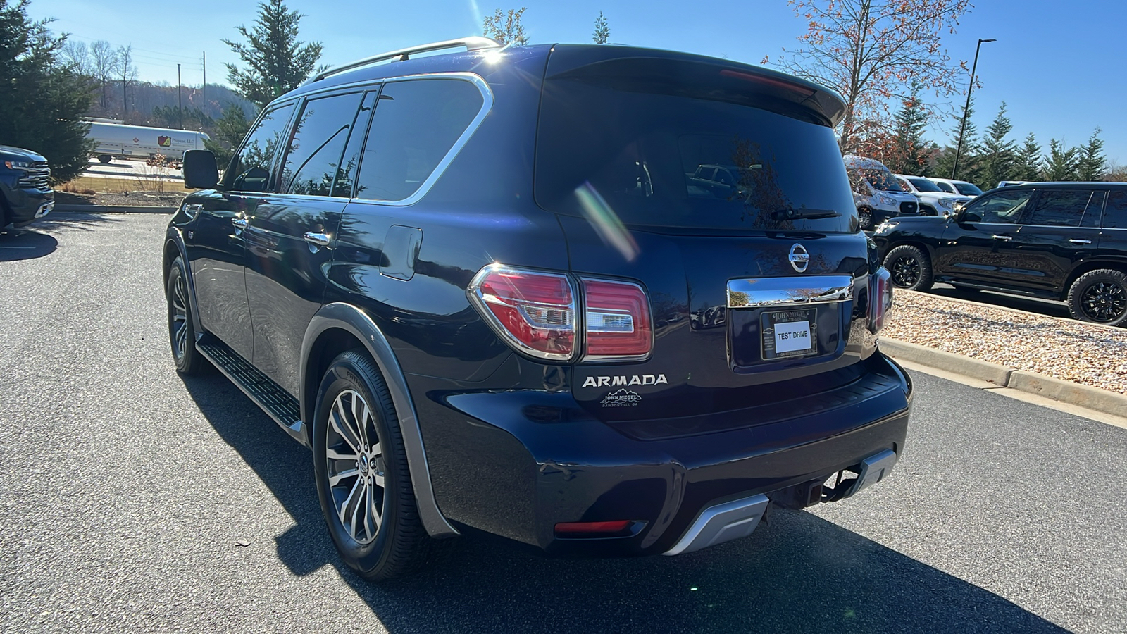 2018 Nissan Armada SL 8