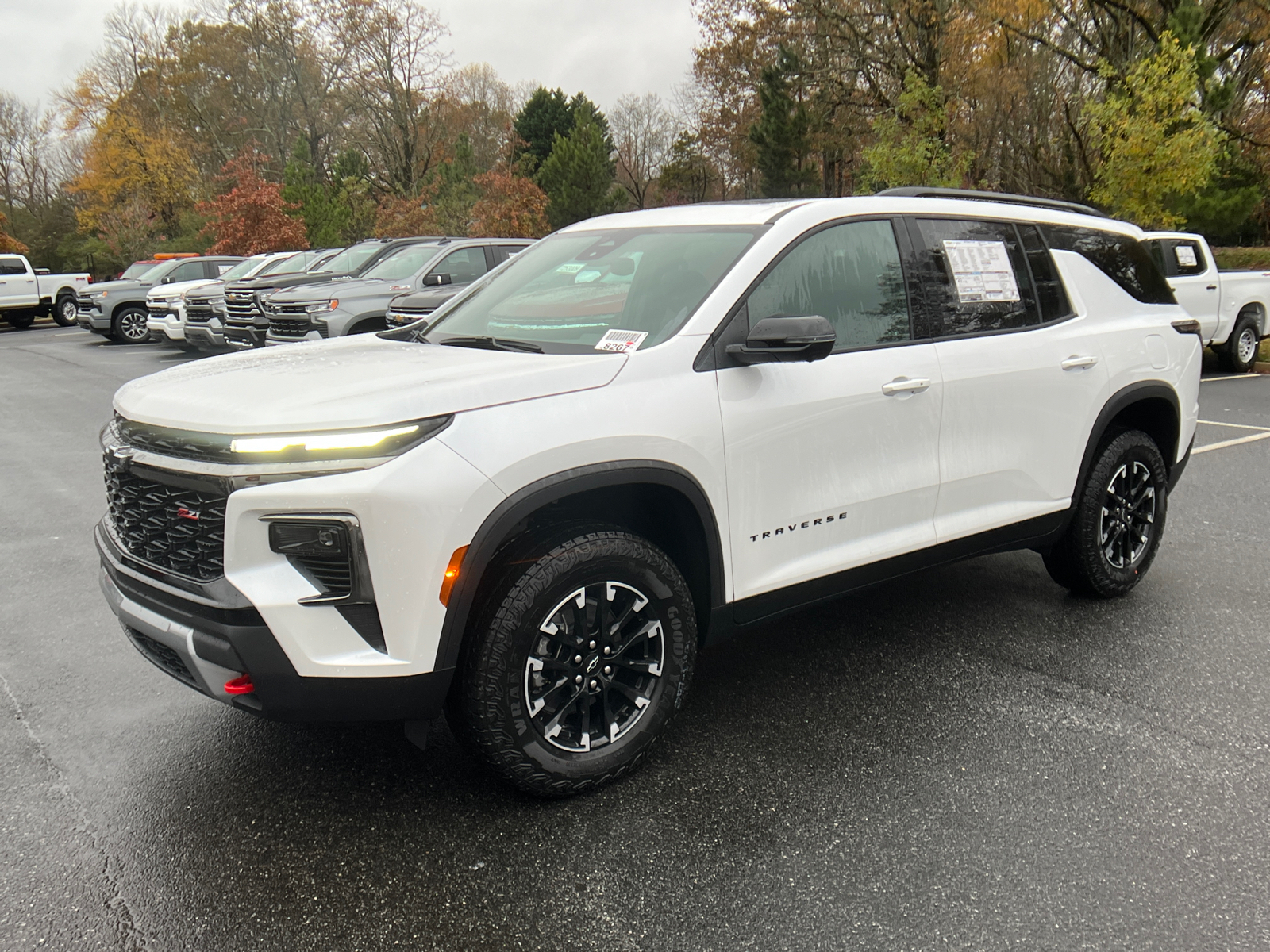 2025 Chevrolet Traverse AWD Z71 1