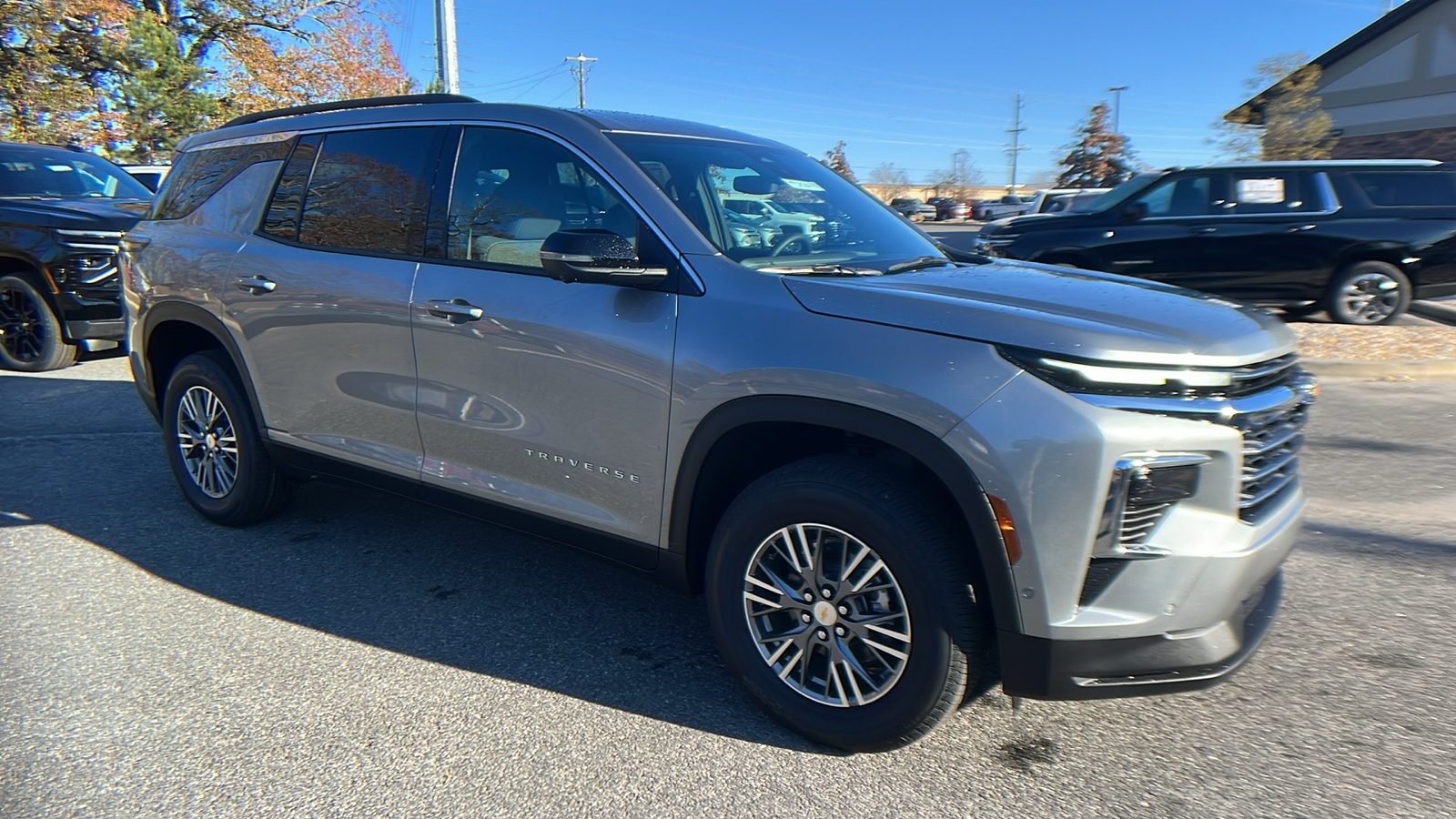 2025 Chevrolet Traverse FWD LT 3