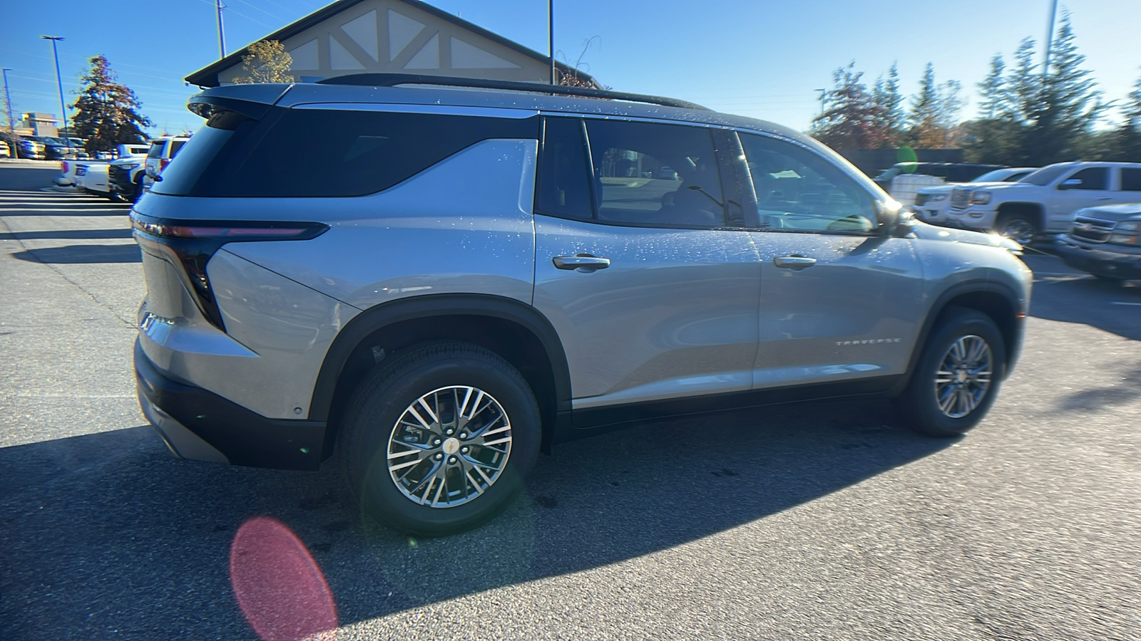 2025 Chevrolet Traverse FWD LT 5