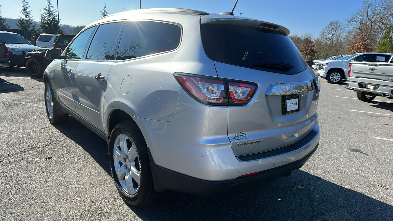 2017 Chevrolet Traverse LT 8