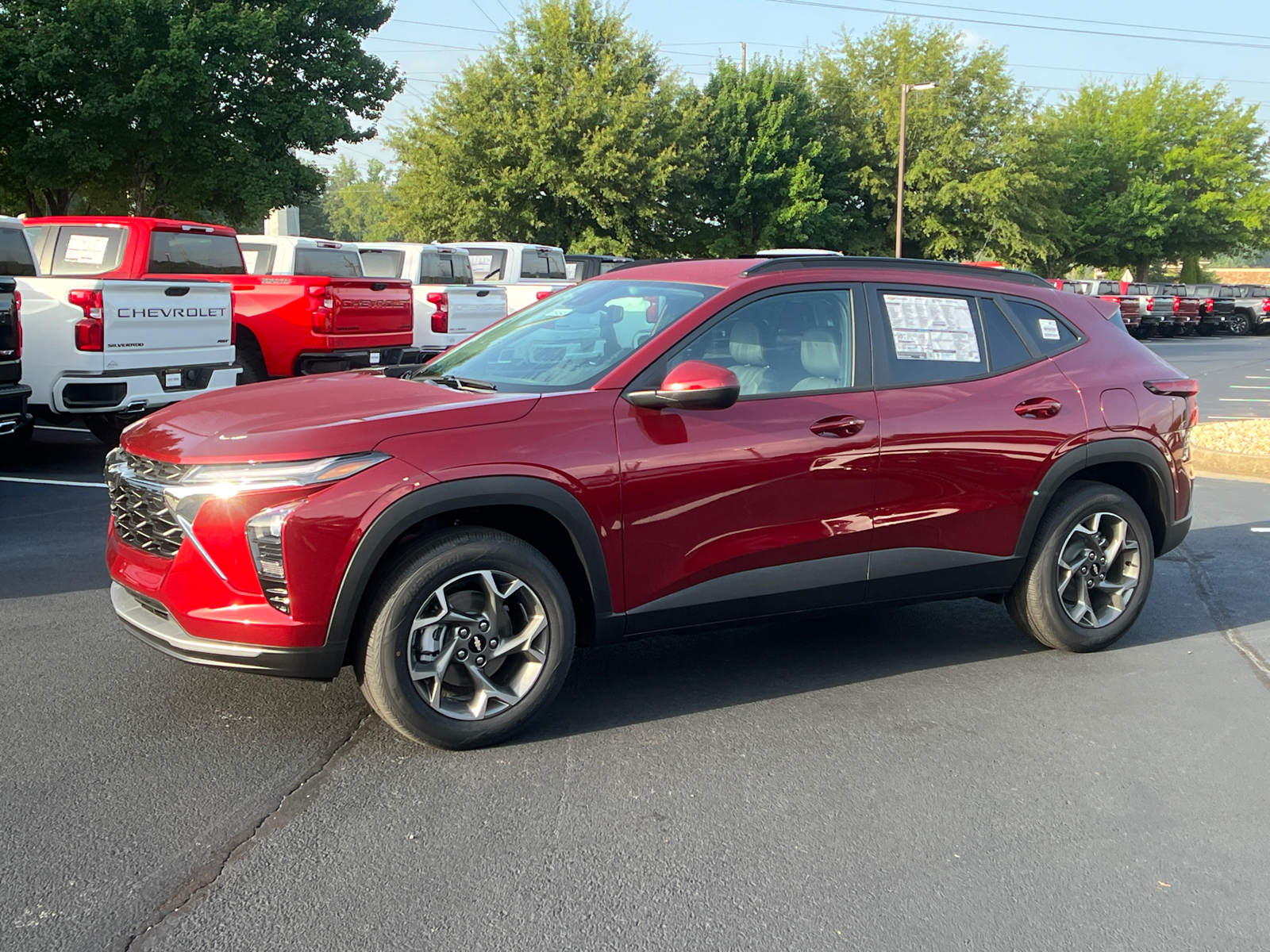 2025 Chevrolet Trax LT 1