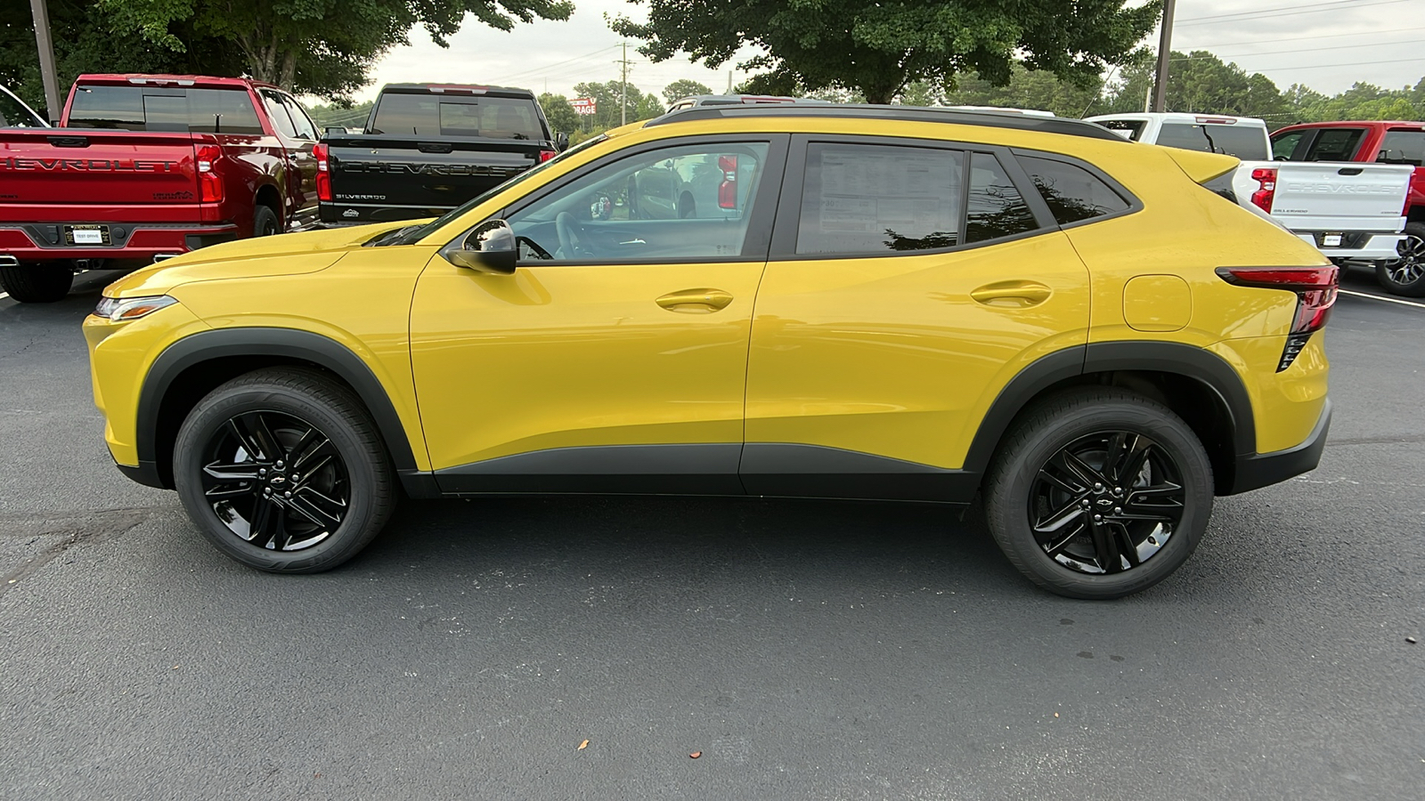 2025 Chevrolet Trax ACTIV 8