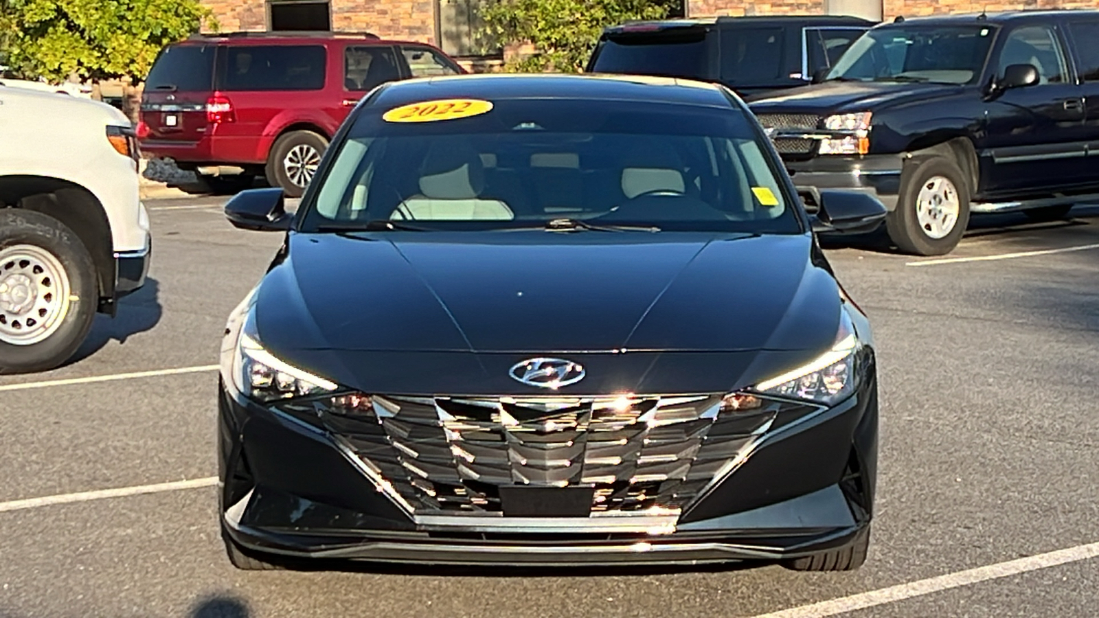 2022 Hyundai Elantra Limited 3