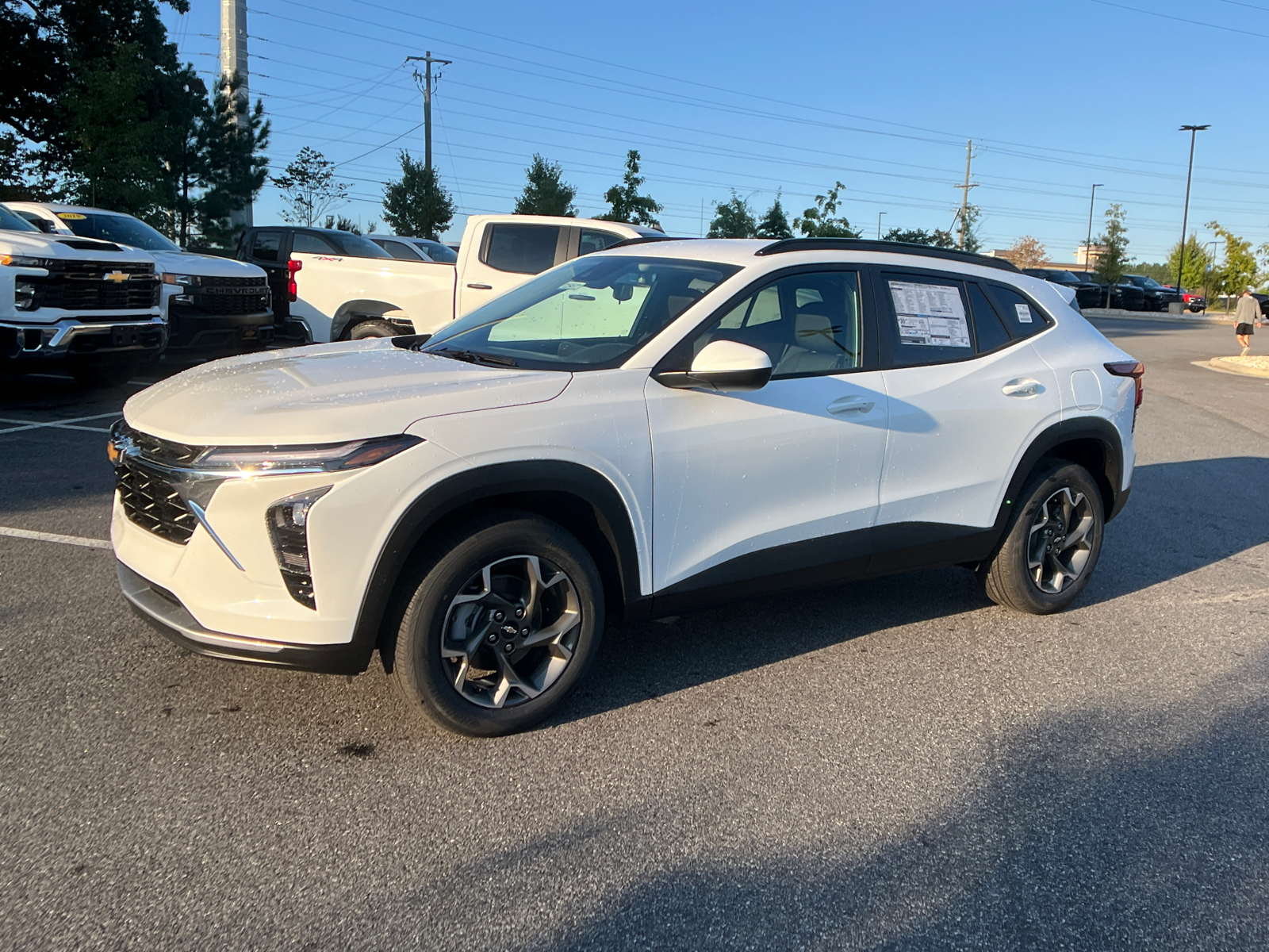 2025 Chevrolet Trax LT 1