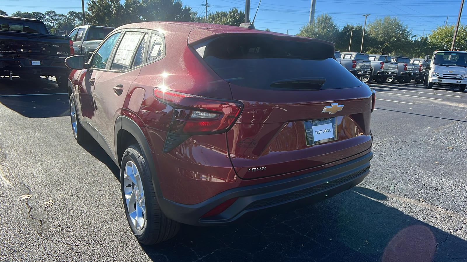 2025 Chevrolet Trax LS 7