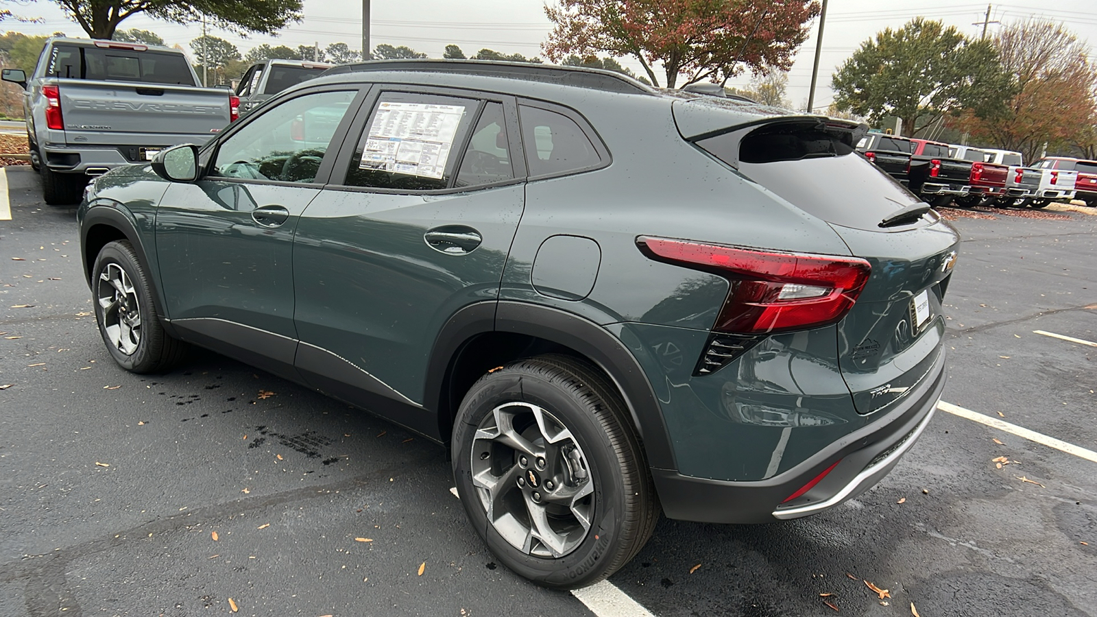 2025 Chevrolet Trax LT 8