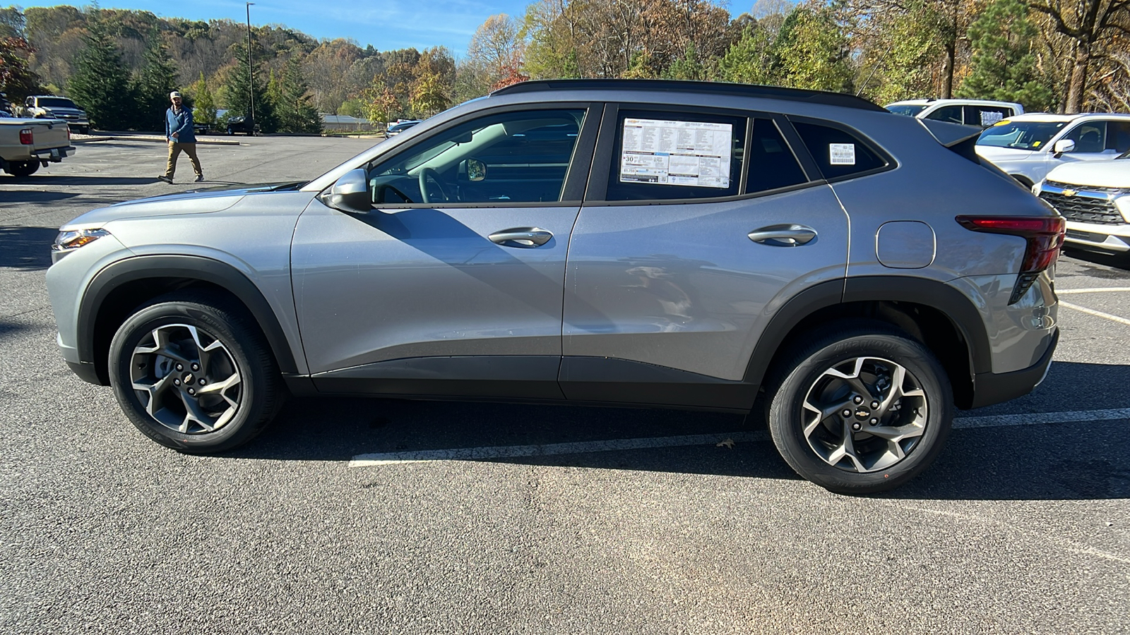 2025 Chevrolet Trax LT 9