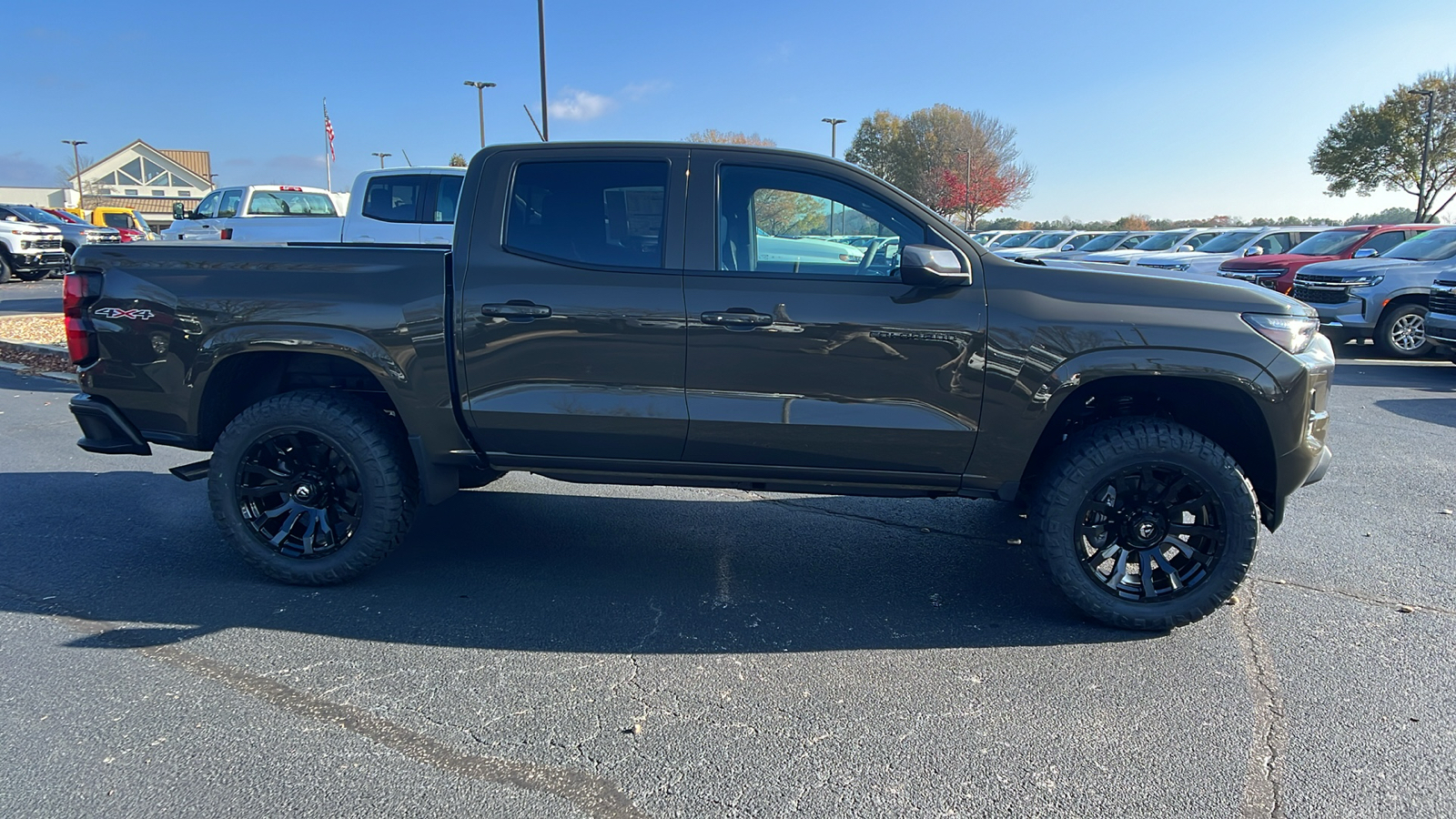 2024 Chevrolet Colorado 4WD LT 5