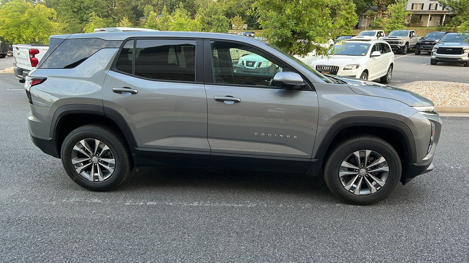 2025 Chevrolet Equinox FWD LT 4