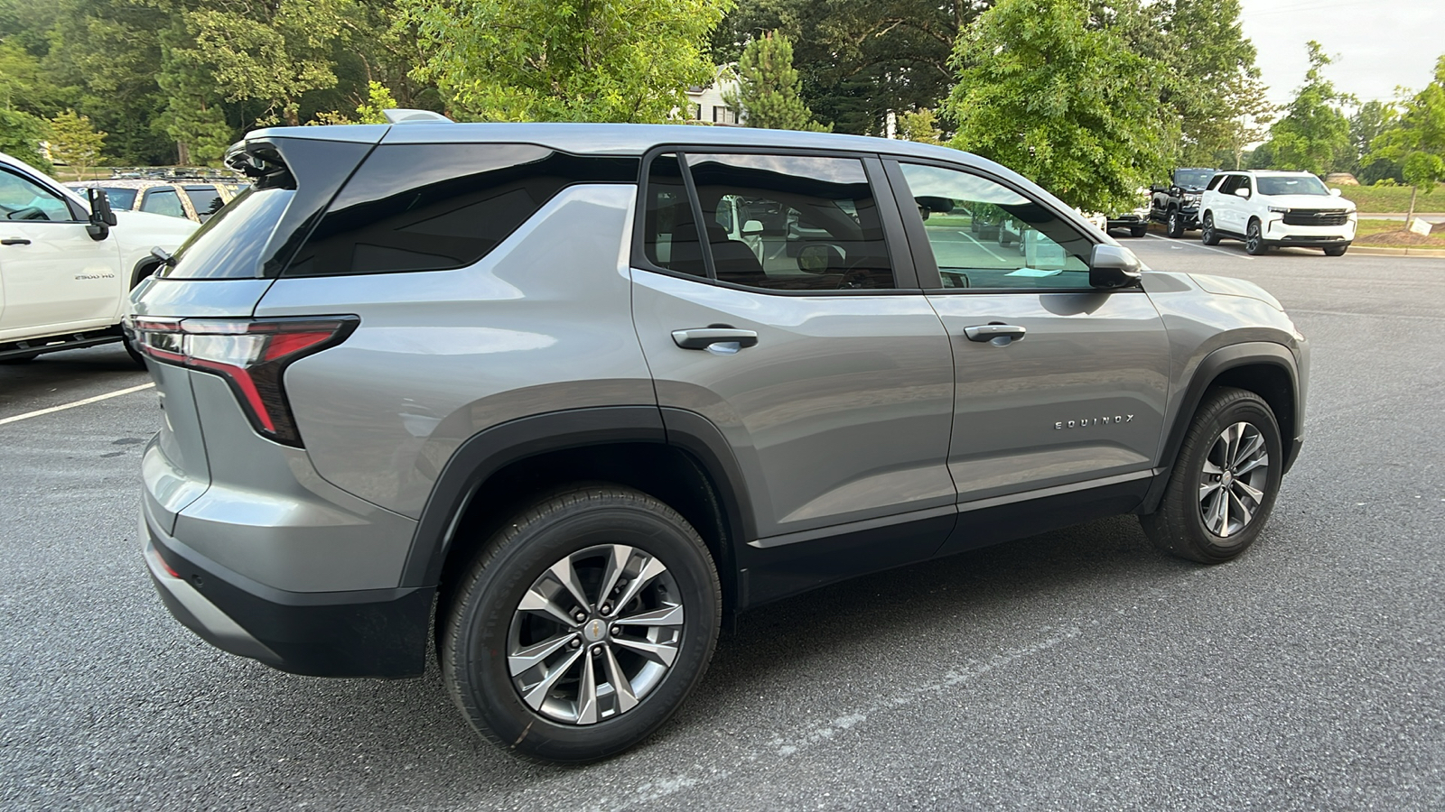 2025 Chevrolet Equinox FWD LT 5