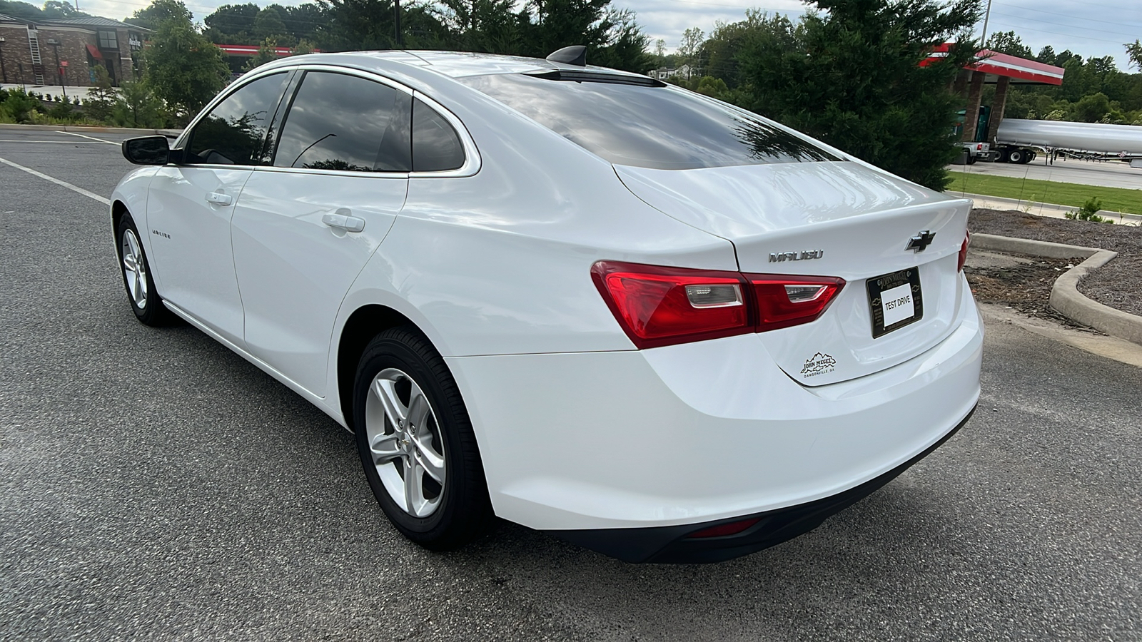 2020 Chevrolet Malibu LS 8