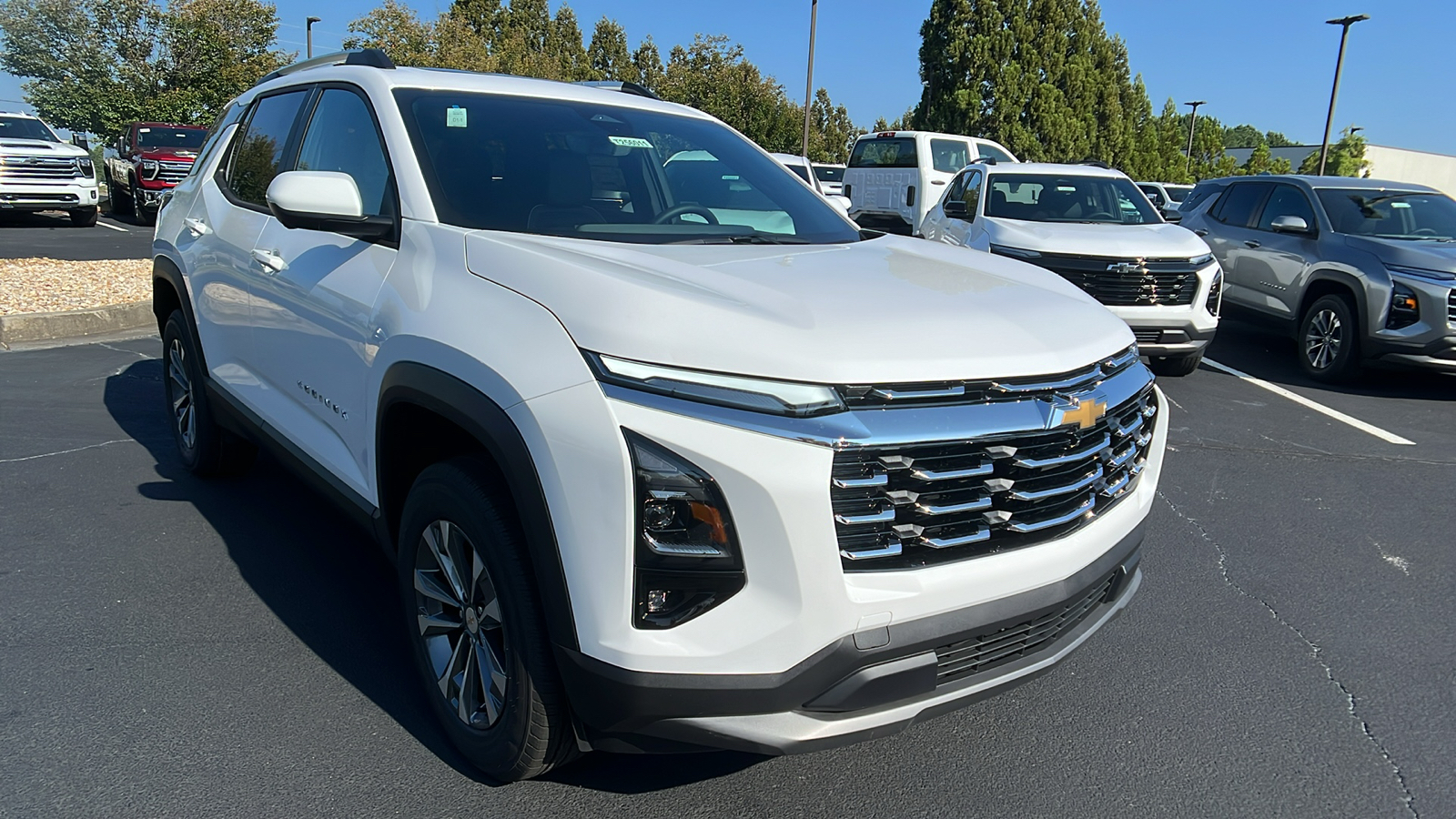 2025 Chevrolet Equinox FWD LT 3