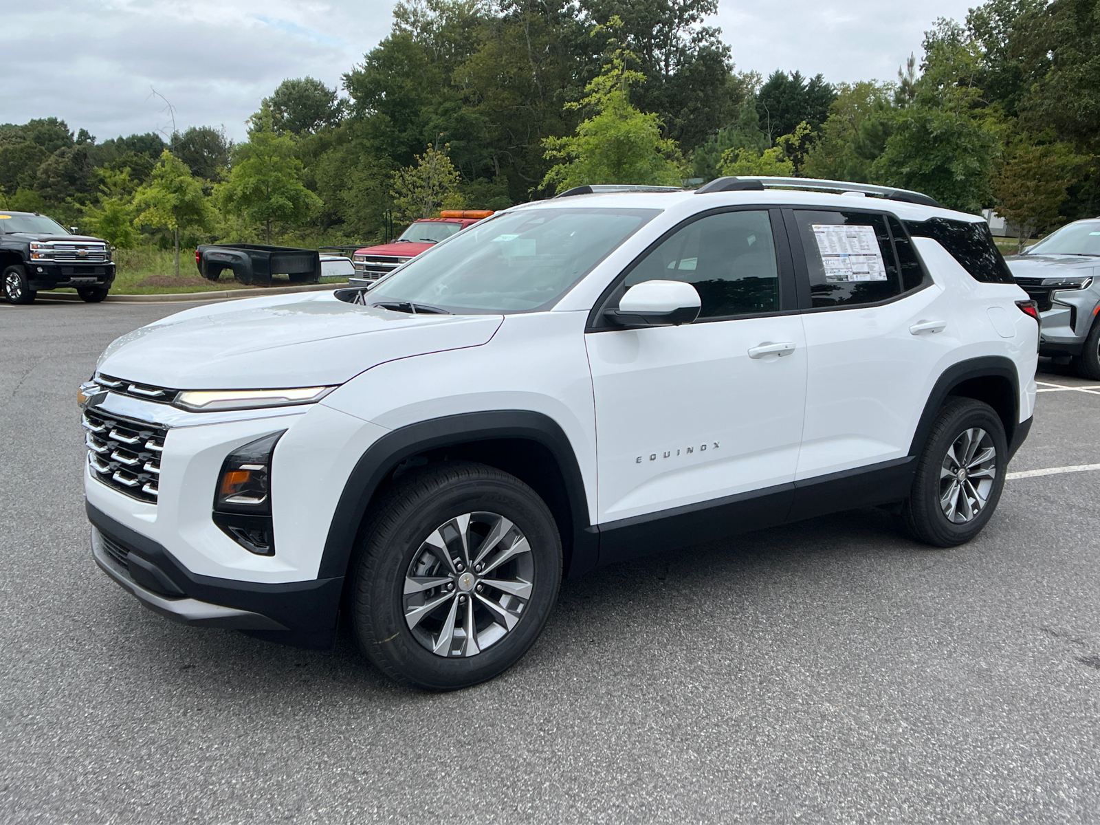 2025 Chevrolet Equinox FWD LT 1