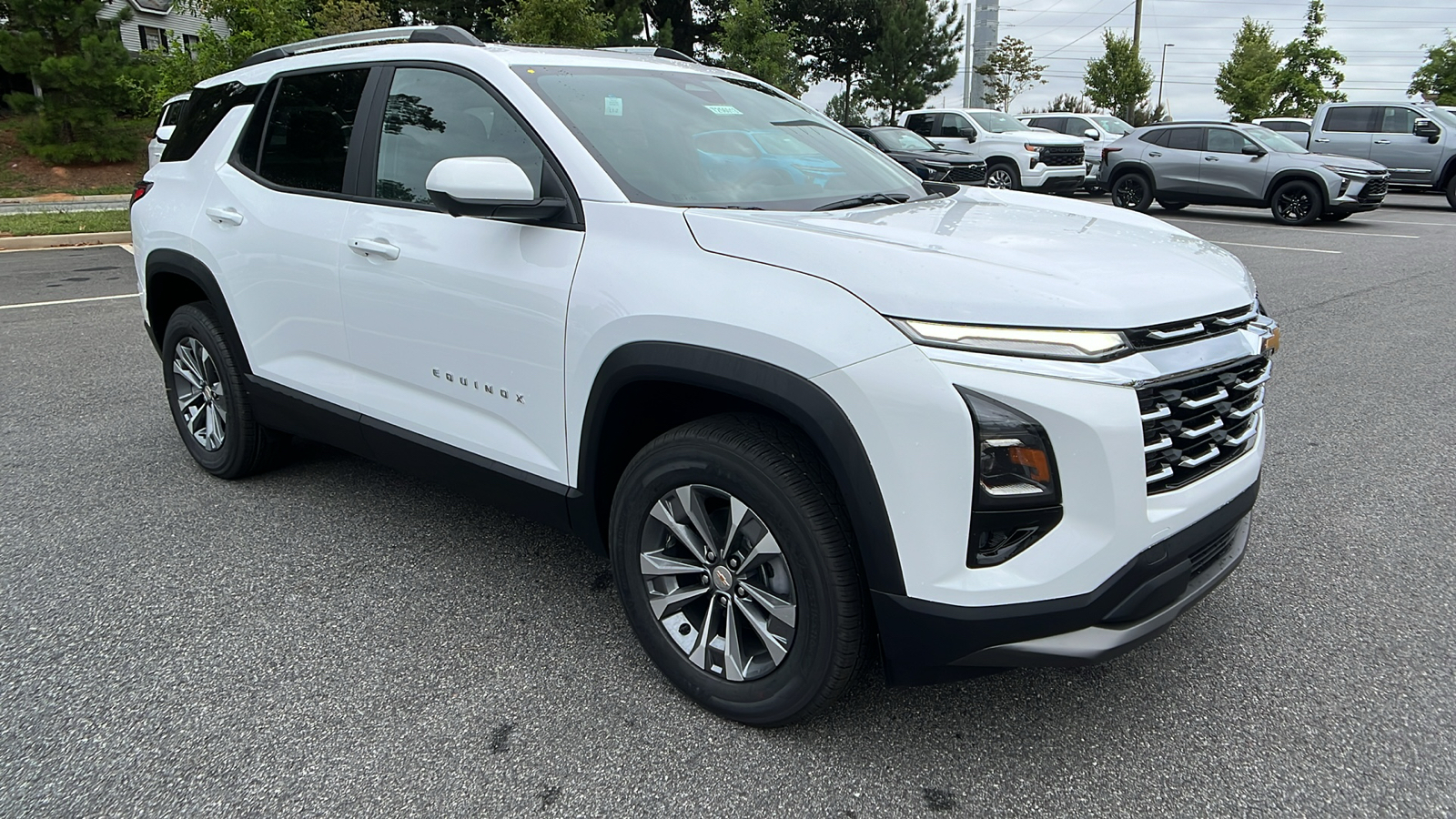 2025 Chevrolet Equinox FWD LT 3