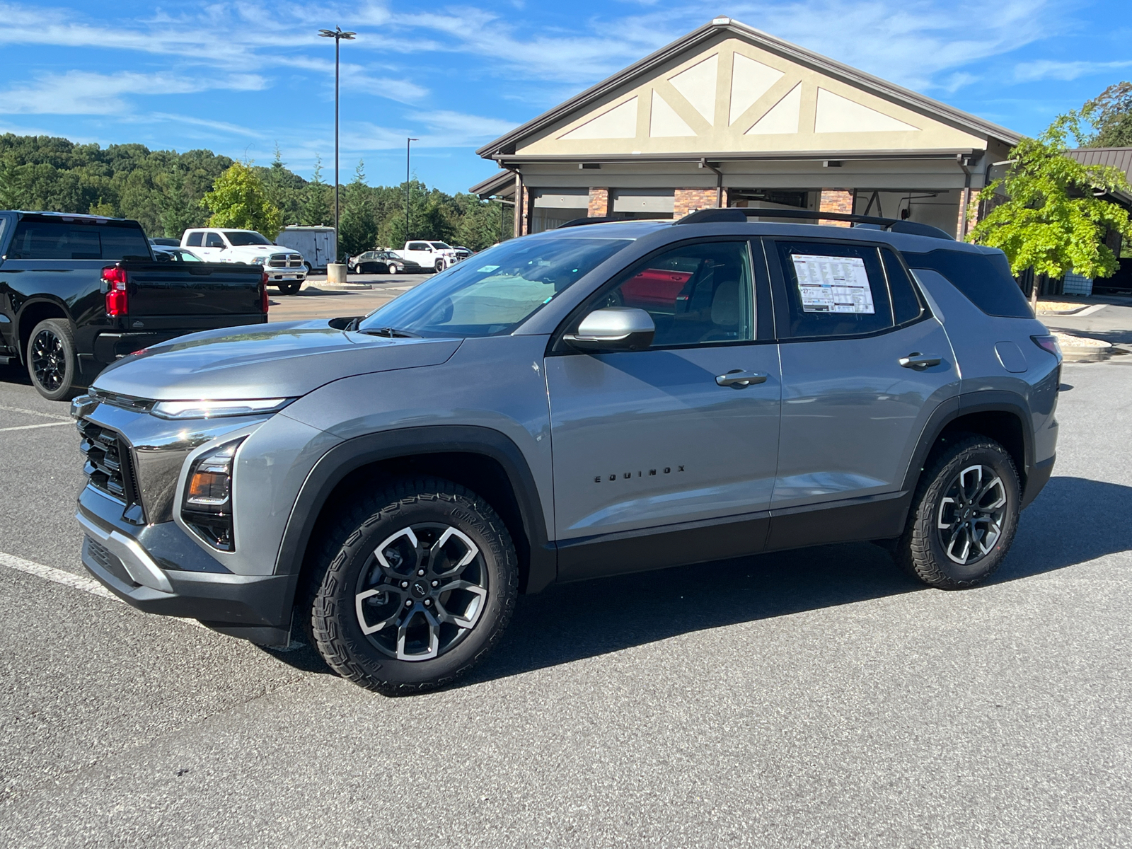 2025 Chevrolet Equinox FWD ACTIV 1