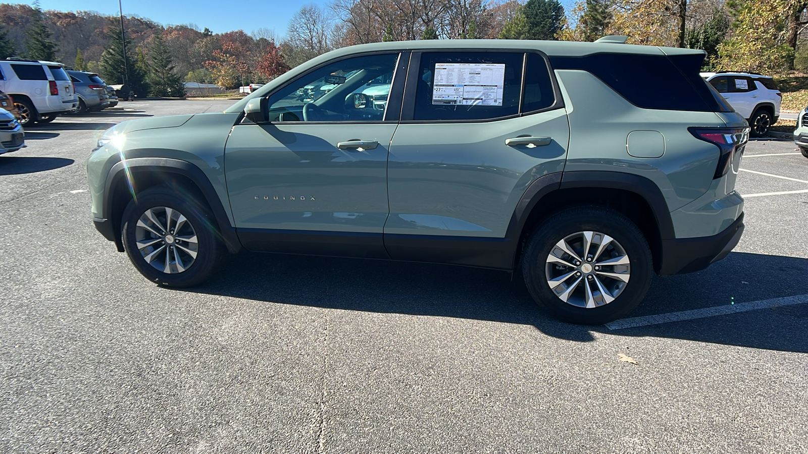 2025 Chevrolet Equinox FWD LT 8