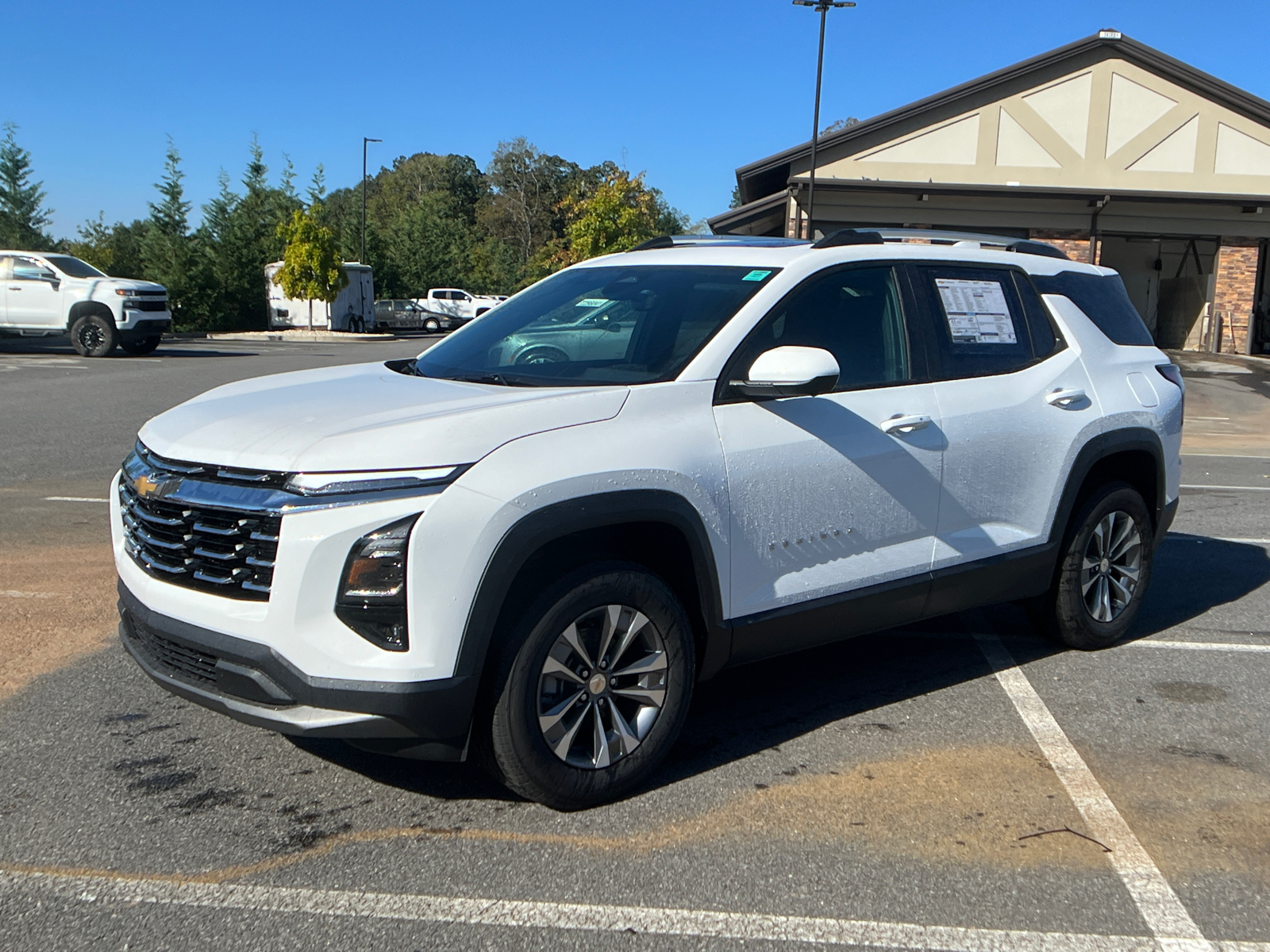 2025 Chevrolet Equinox FWD LT 1