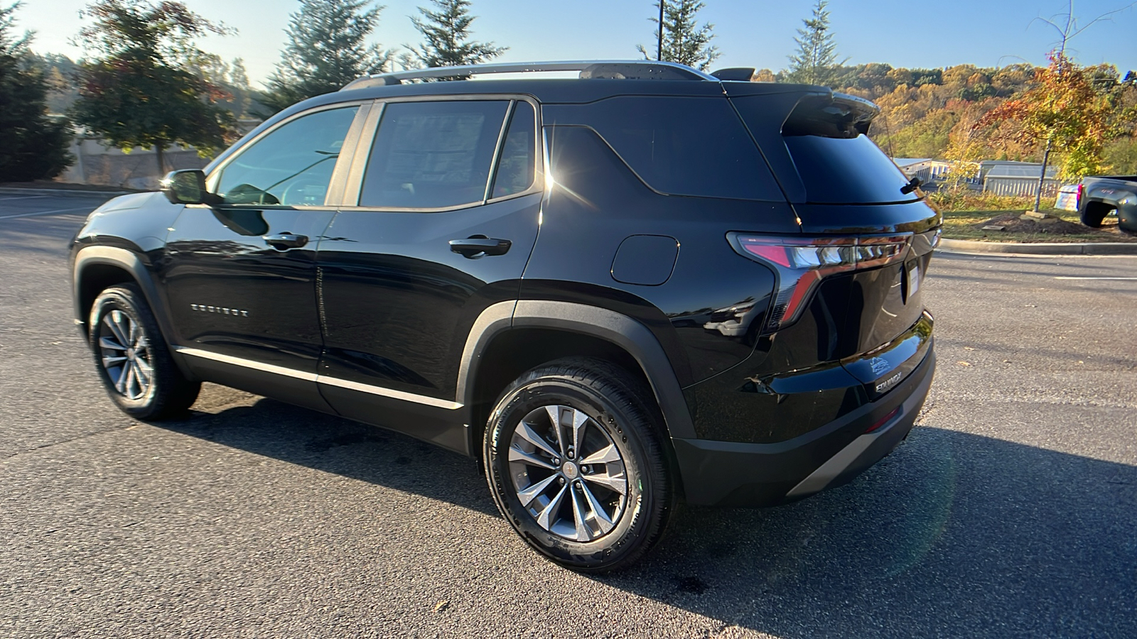 2025 Chevrolet Equinox FWD LT 8