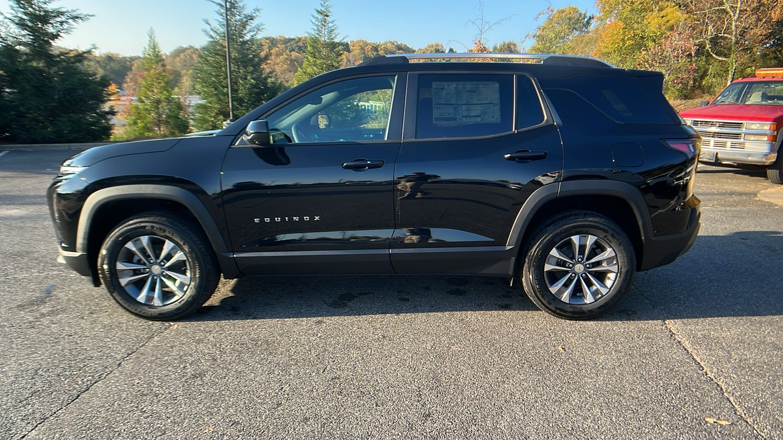 2025 Chevrolet Equinox FWD LT 9